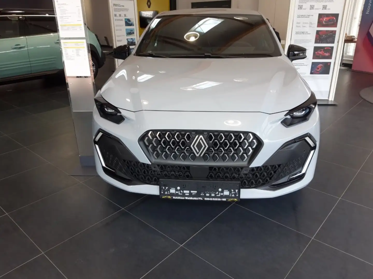 Renault Clio VI Techno TCe 115 EDC Grau - 2