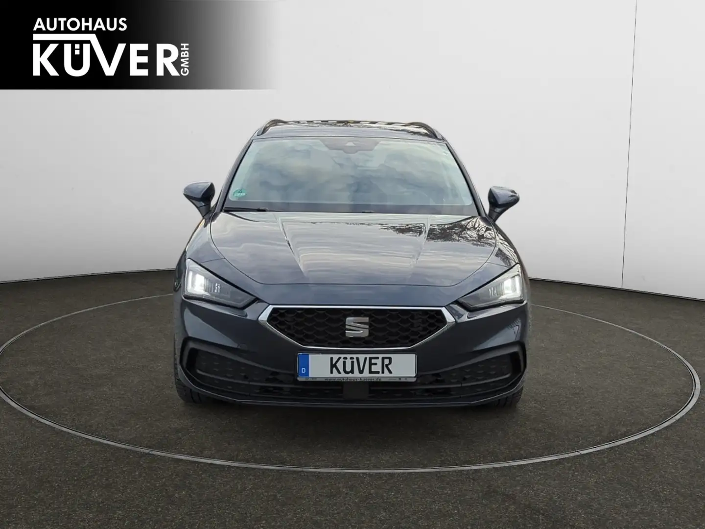 SEAT Leon ST 1.5 eTSI DSG Style APP+NAVI+TOTW Grau - 2