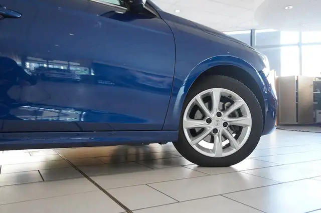 Opel Corsa view 8