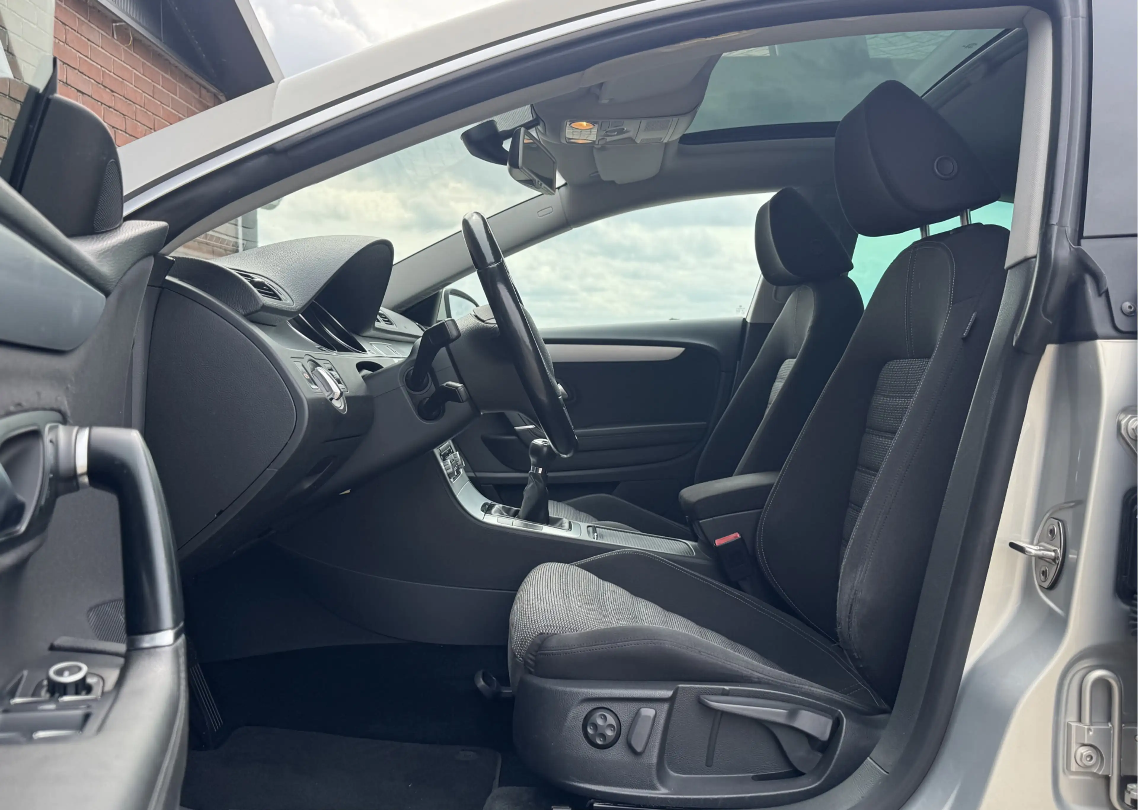 Volkswagen Passat CC 1.8 TSI | NL-AUTO! | 1E EIGENAAR! | DEALER OH! — photo 24