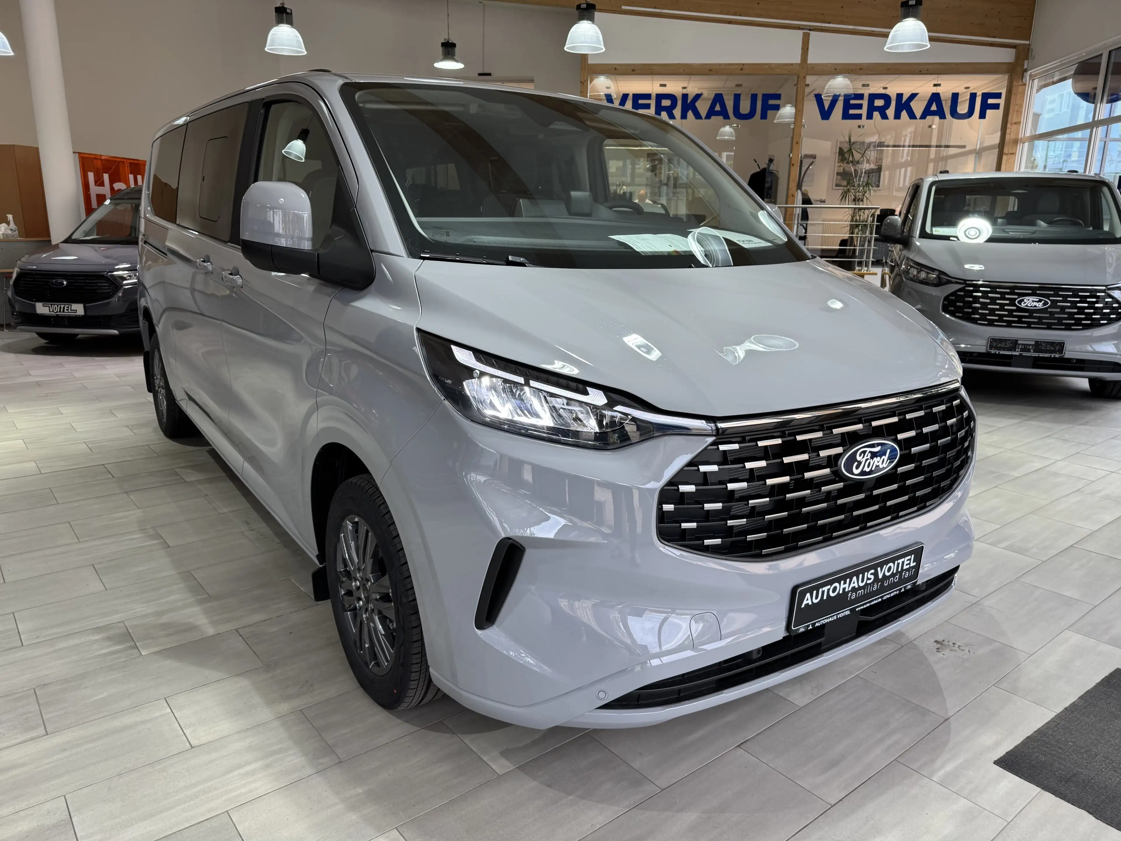 Ford Tourneo Custom Titanium L2 Standheizung / Stoffsitze — photo 3