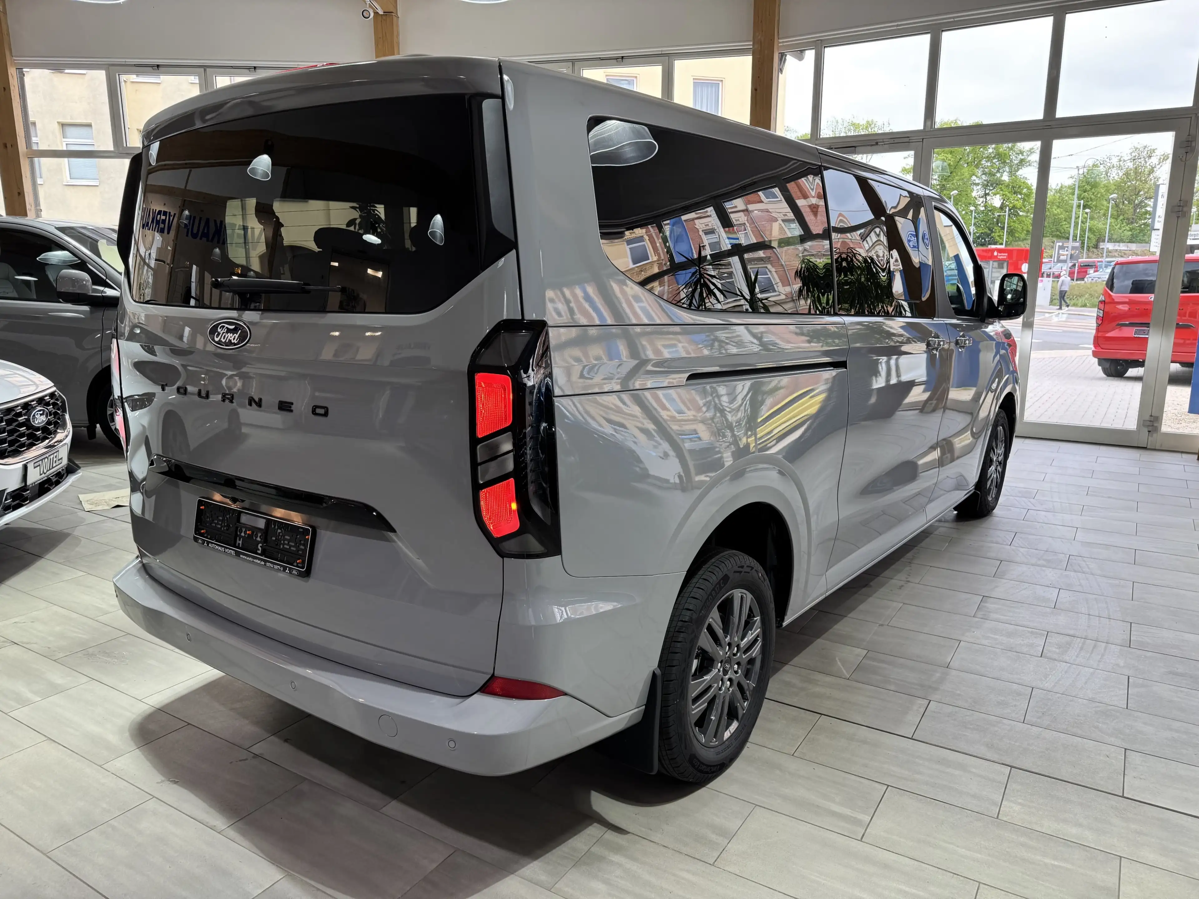 Ford Tourneo Custom Titanium L2 Standheizung / Stoffsitze — photo 5