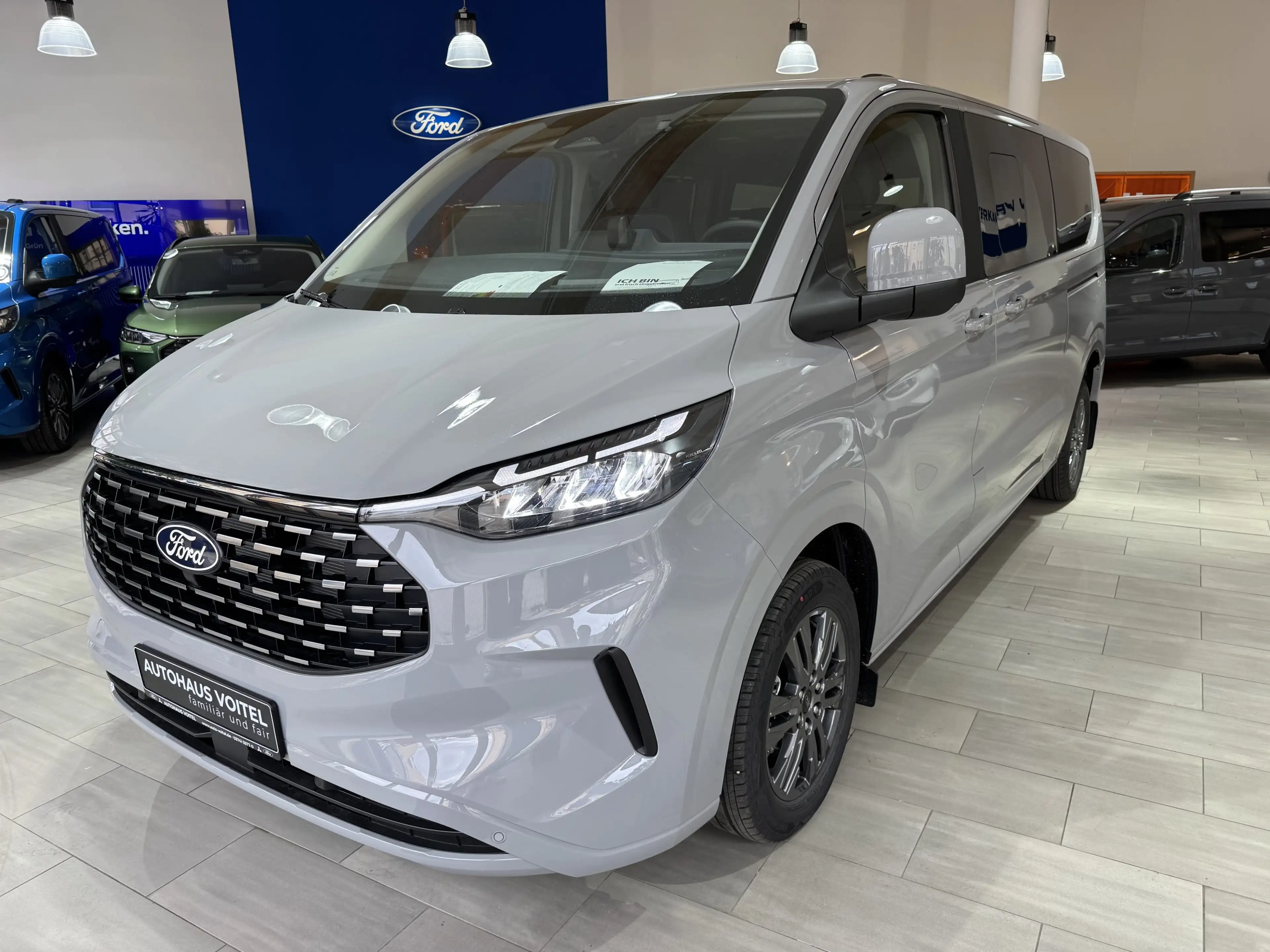 Ford Tourneo Custom Titanium L2 Standheizung / Stoffsitze