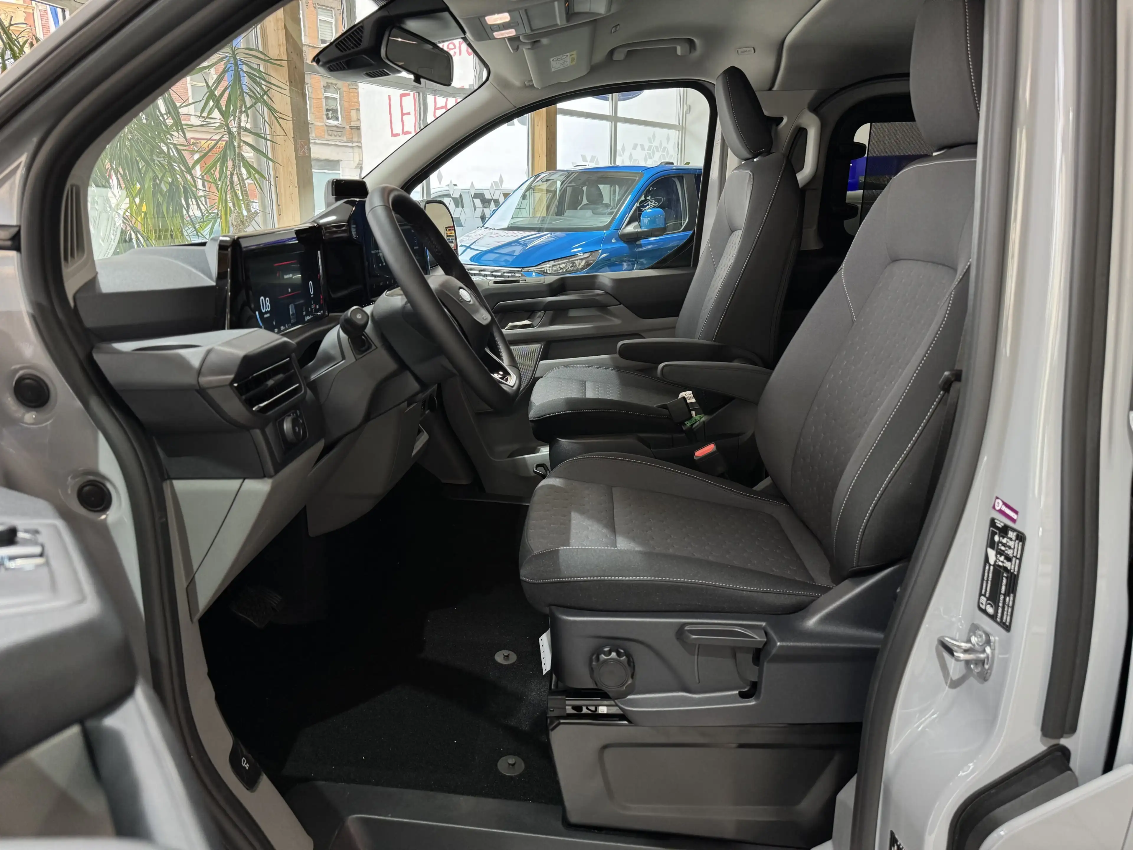 Ford Tourneo Custom Titanium L2 Standheizung / Stoffsitze — photo 10