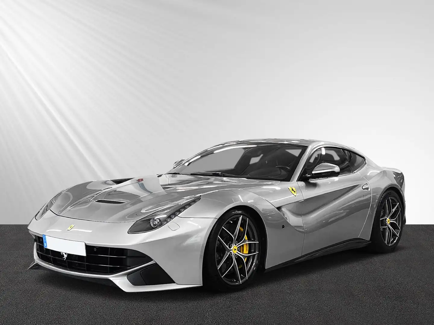 Ferrari F12 Silber - 1