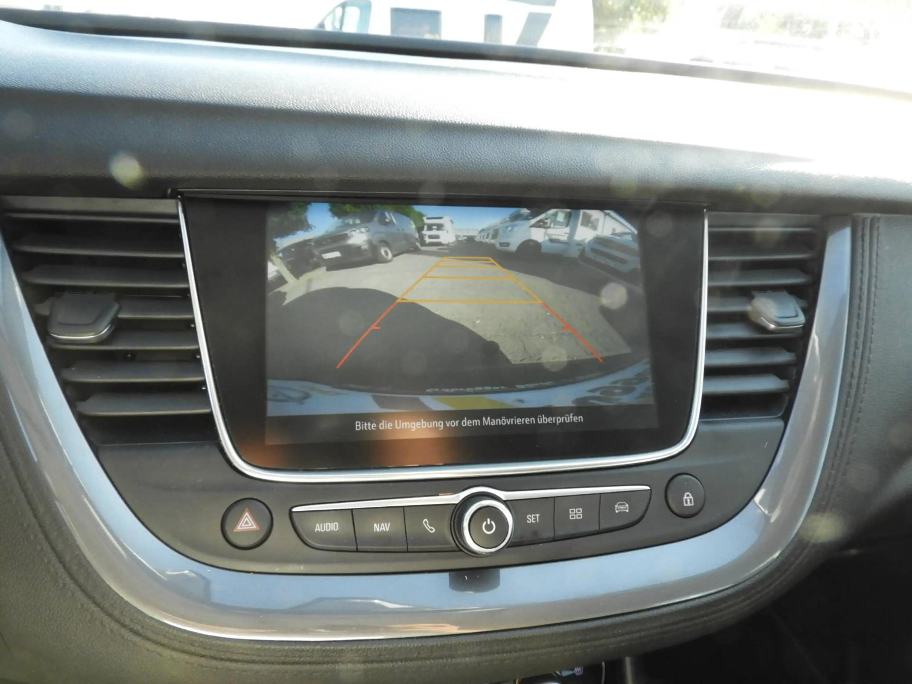 Opel Grandland X Innovation Automatik Sitz und Lenkradheizung Rückfahrkamera AHK — photo 11