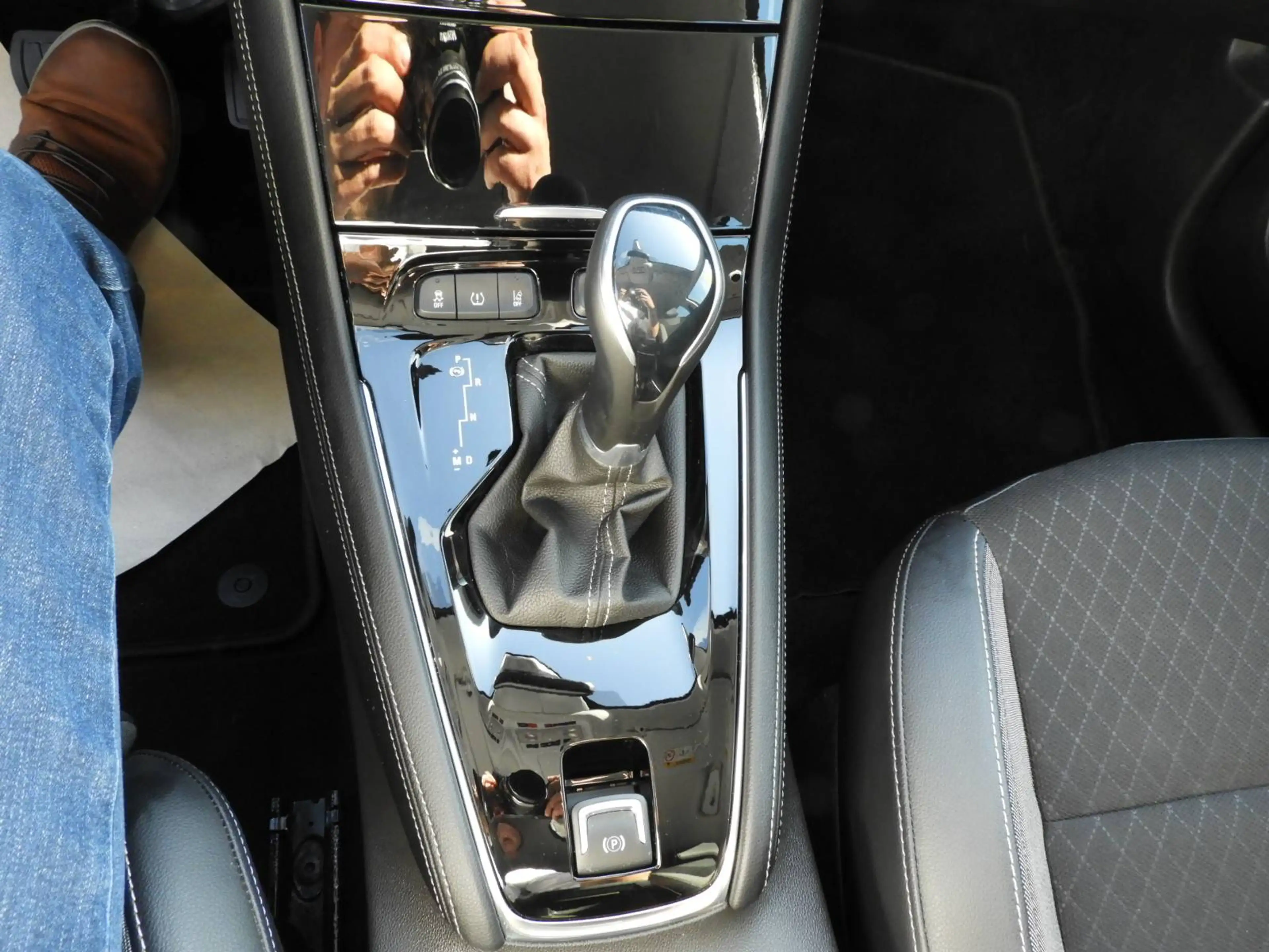 Opel Grandland X Innovation Automatik Sitz und Lenkradheizung Rückfahrkamera AHK — photo 13