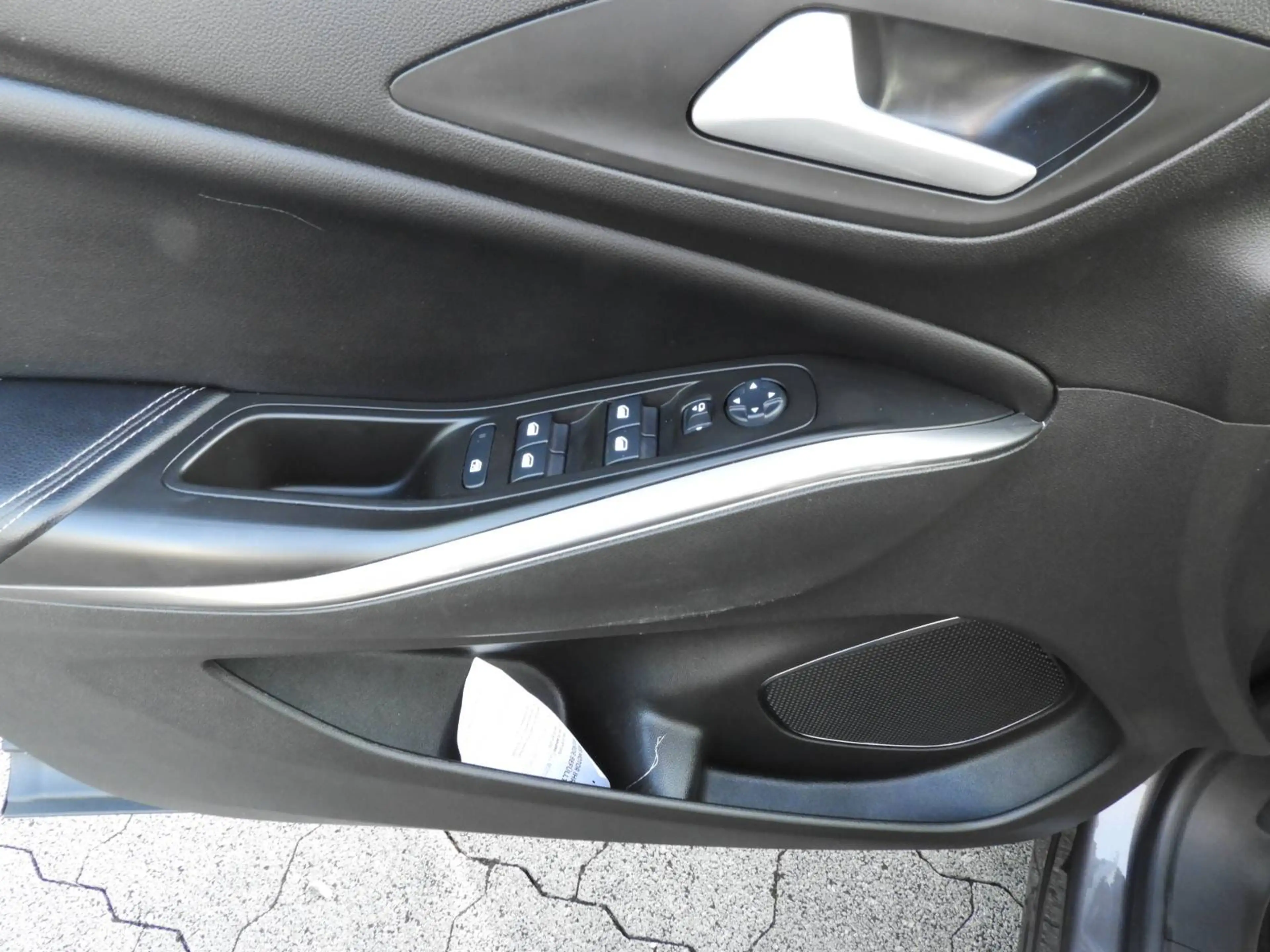 Opel Grandland X Innovation Automatik Sitz und Lenkradheizung Rückfahrkamera AHK — photo 6