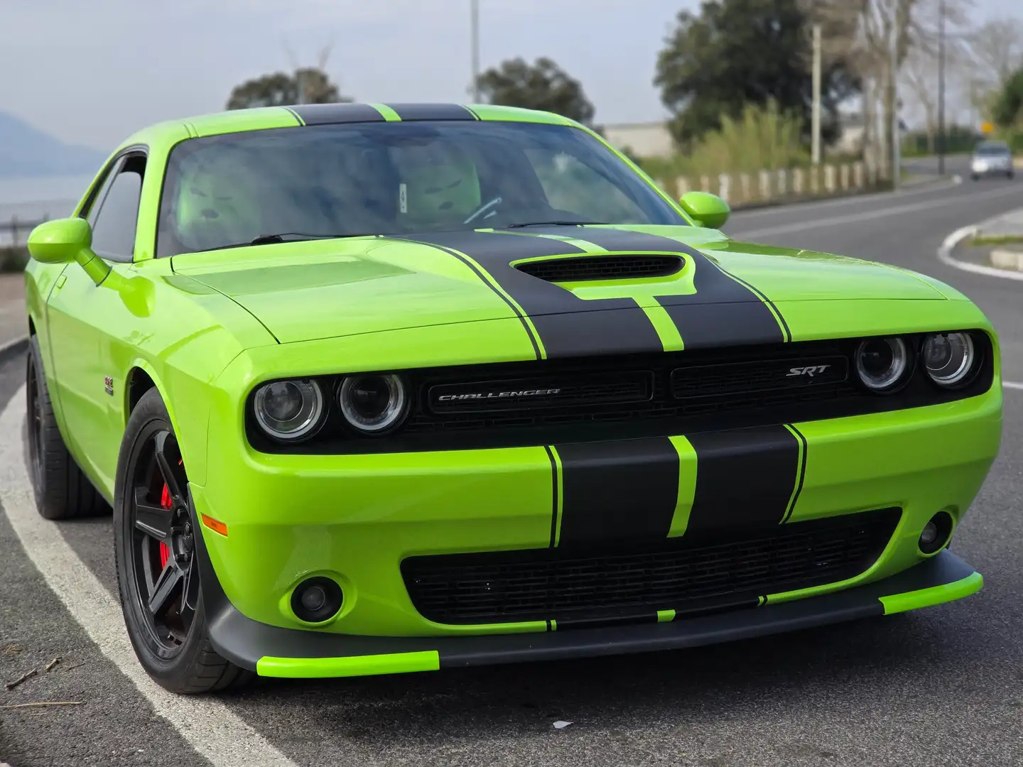 Dodge Challenger SRT 392 Verde - 1