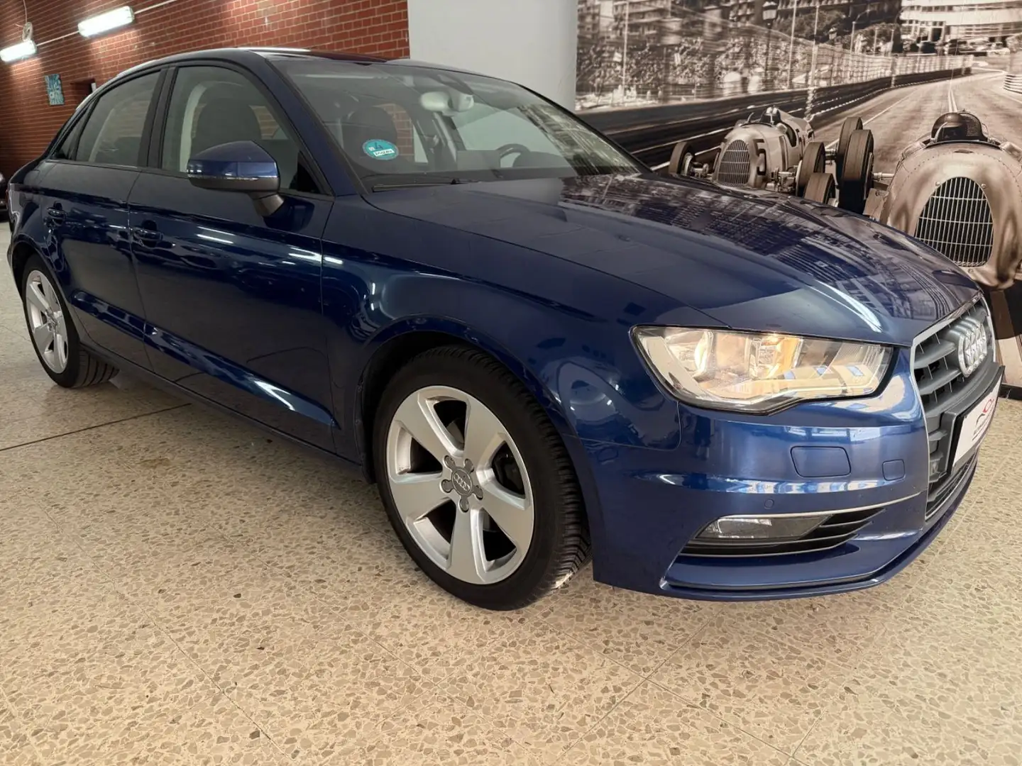 Audi A3 Limousine*PDC*Sportsitze*Navi*ACC* Blau - 1