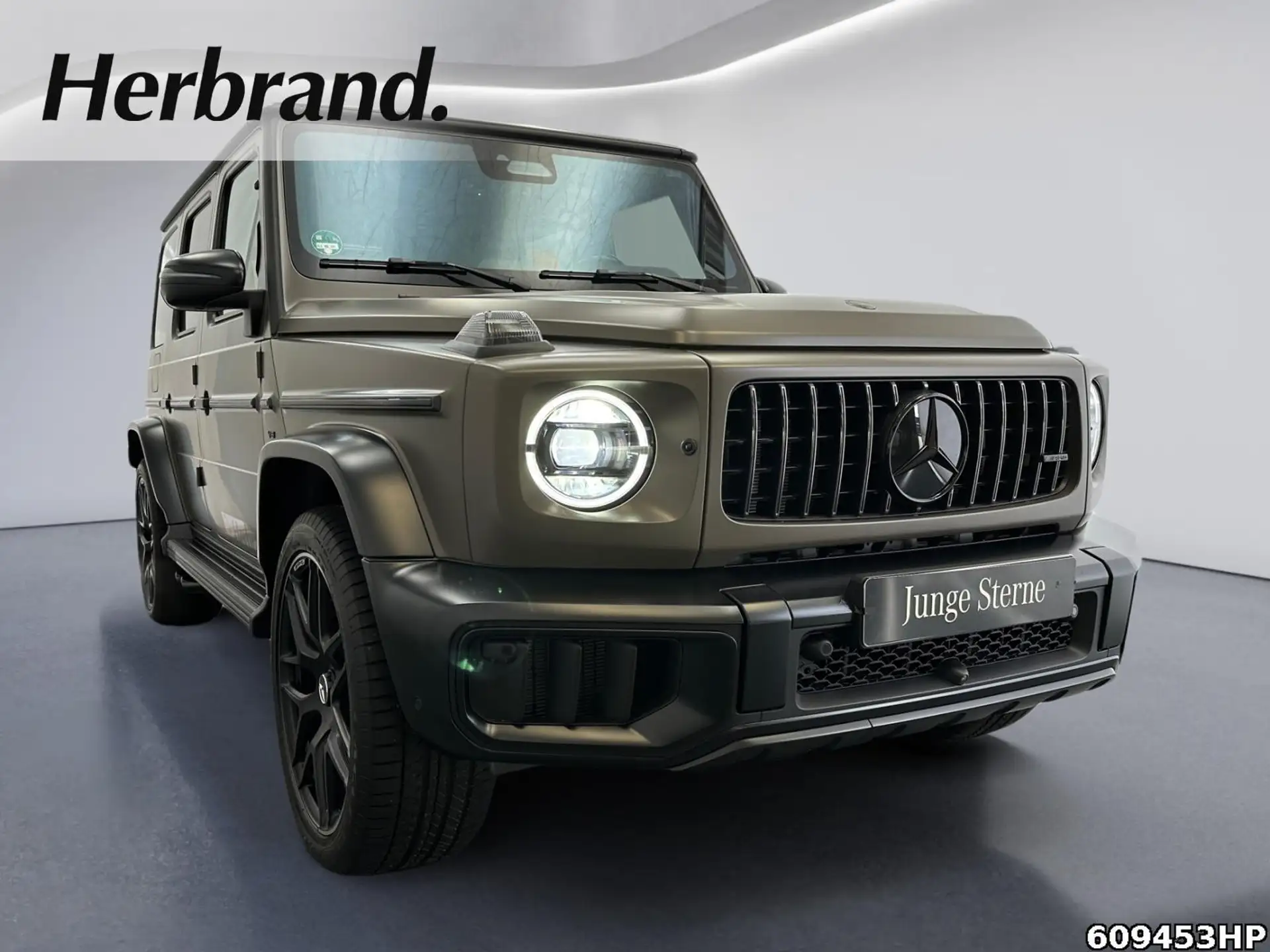벤츠 G-Class G 63 AMG 2026 베이지 사진 2
