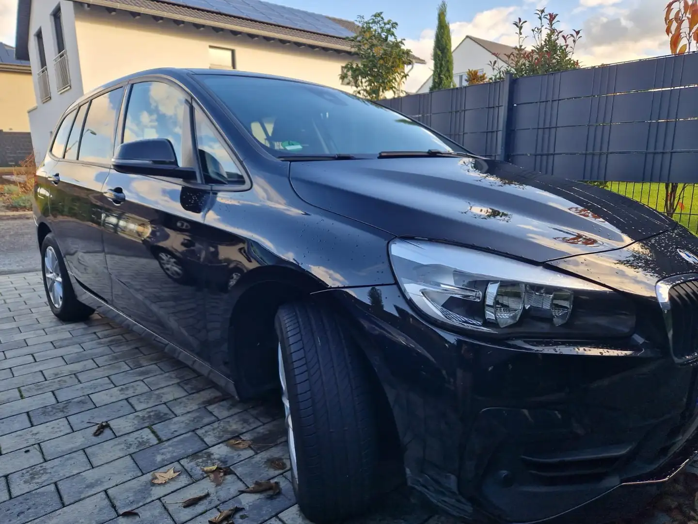 BMW 216 216 d Gran Tourer 7 Sitzer Schwarz - 2