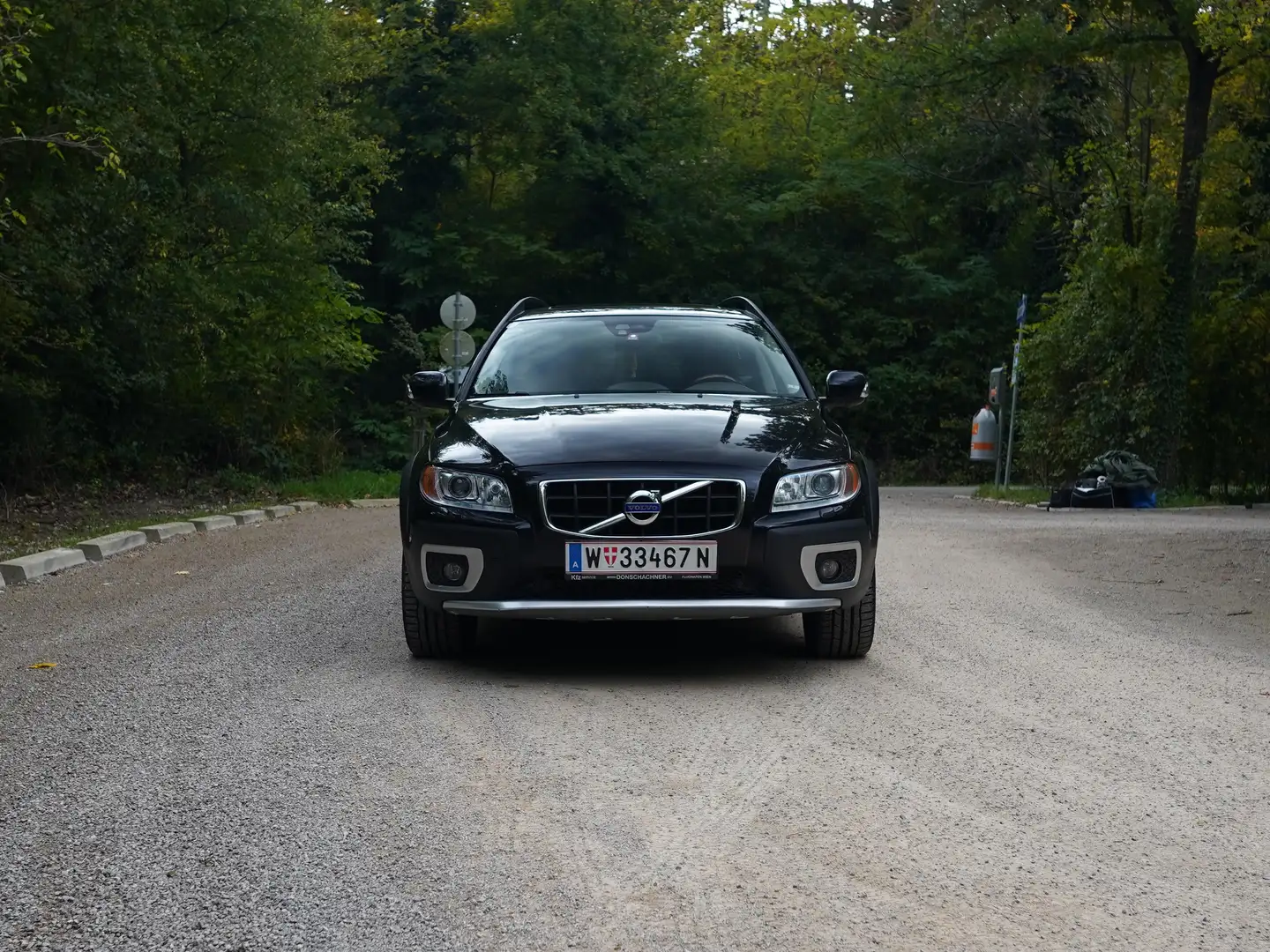 Volvo XC70 Schwarz - 2