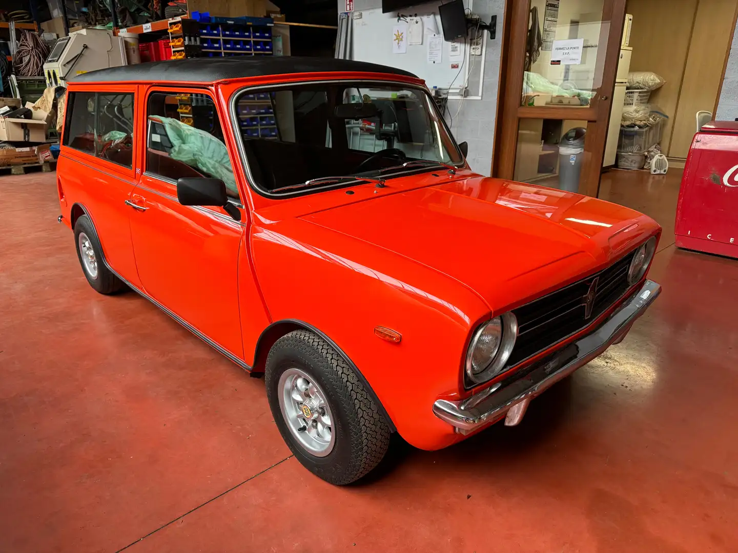 MINI Clubvan Orange - 2