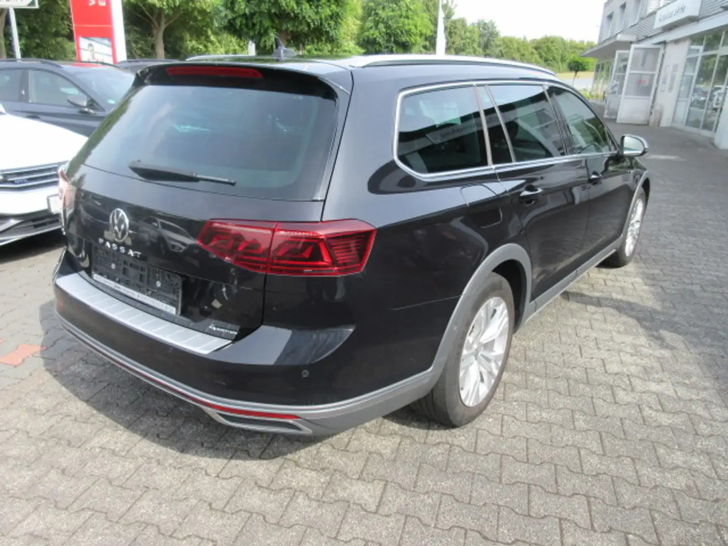 Volkswagen Passat Variant Alltrack 2.0 TSI DSG 4MOTION NAVI AHK KAMERA IQ LIGHT ACC ASSIST AID HARMAN KARDON KLIMA ALU SITZHEIZUNG Schwarz - 2