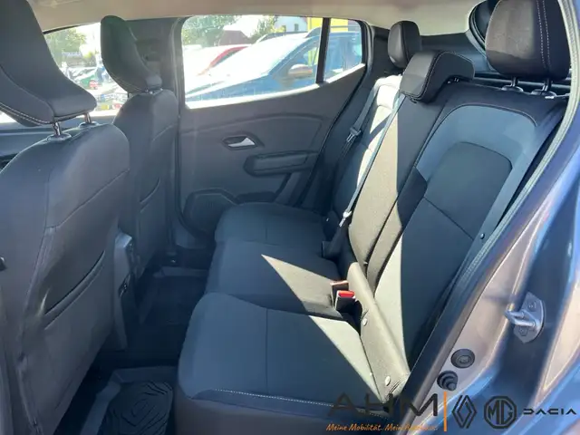 Dacia Sandero view 12