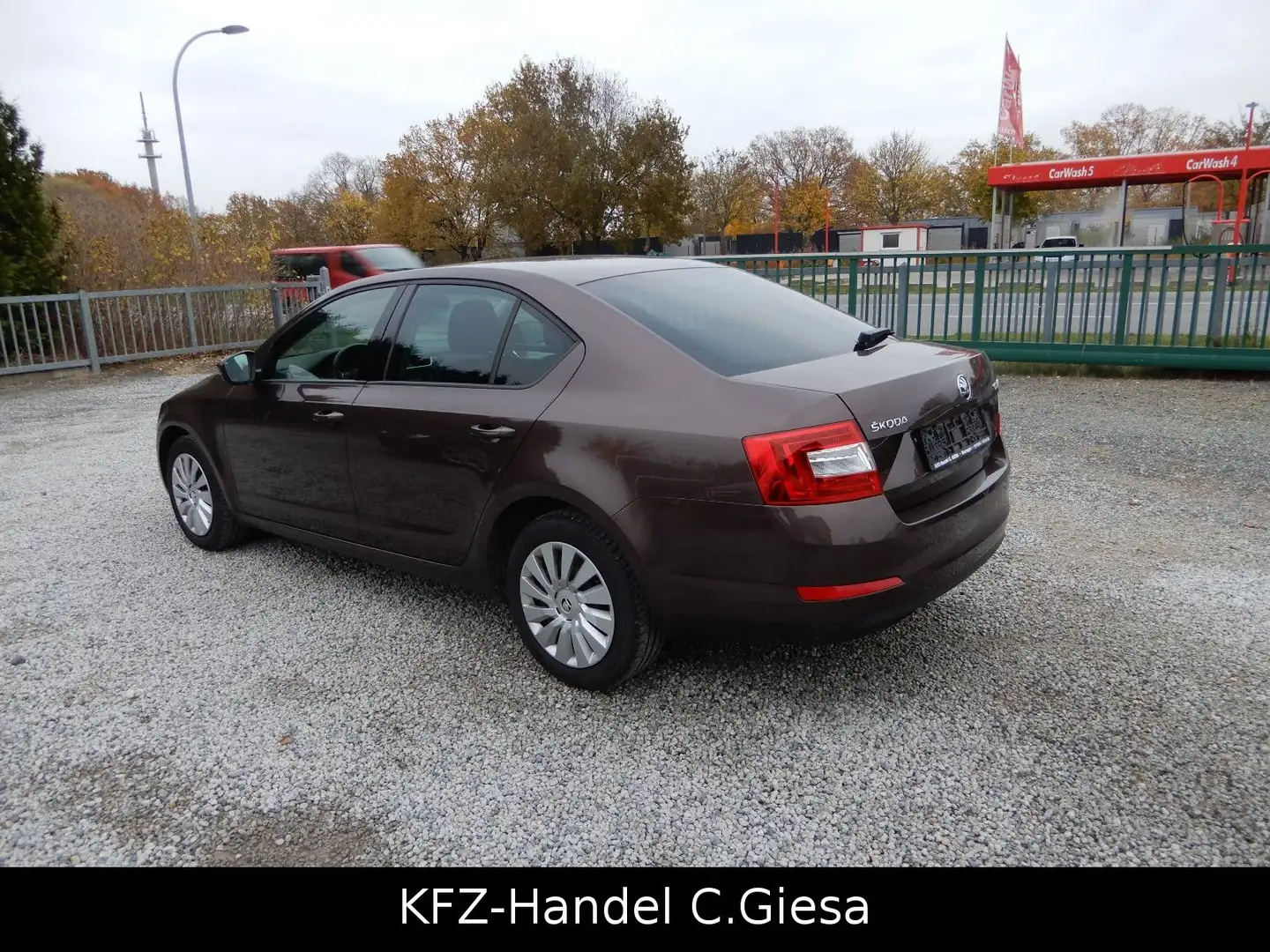 Skoda Octavia Lim. Ambition TÜV NEU Marrón - 2
