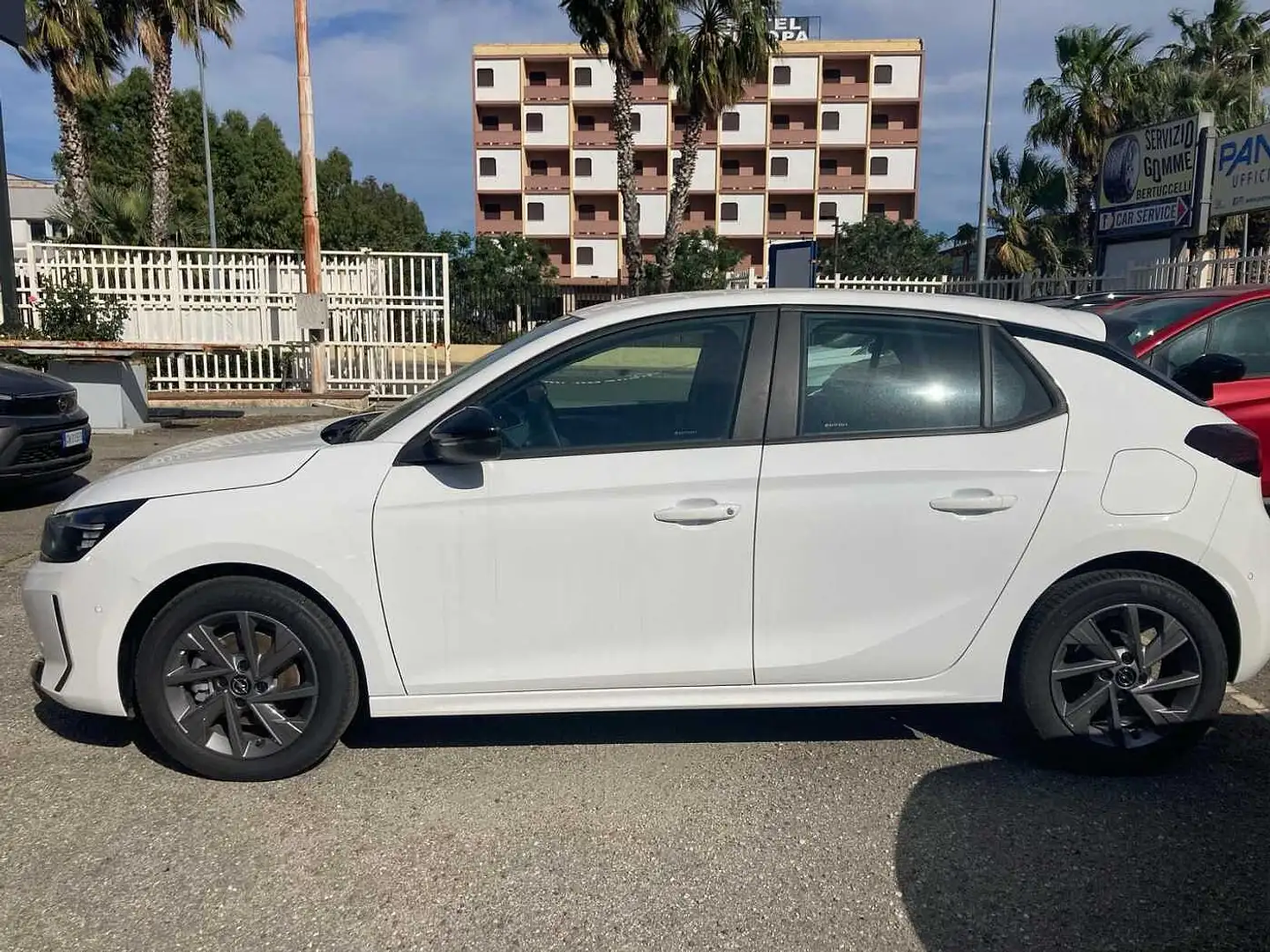 Opel Corsa 6ª serie 1.2 100 CV Bianco - 2