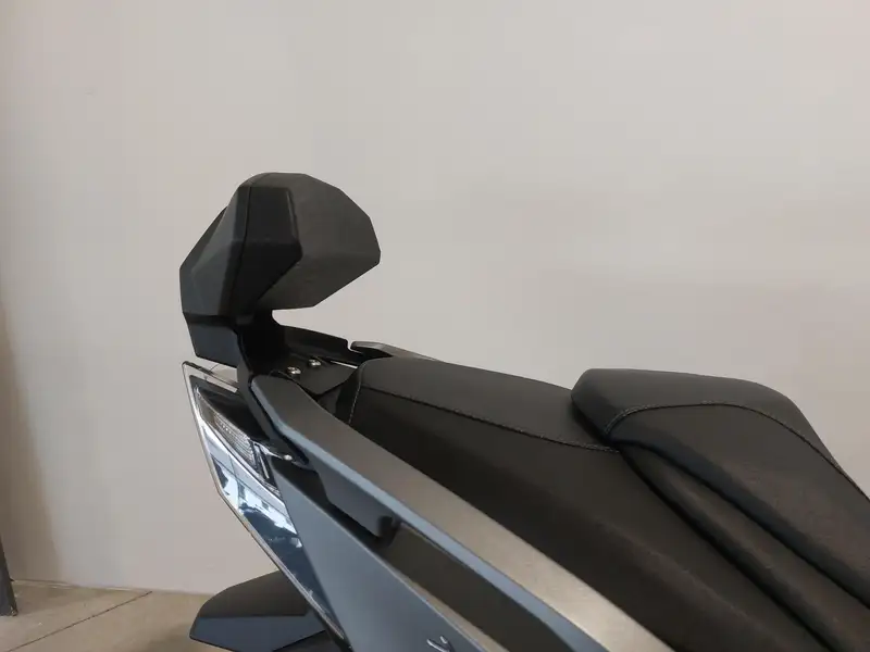 Kymco Xciting S 400i ABS - foto 6