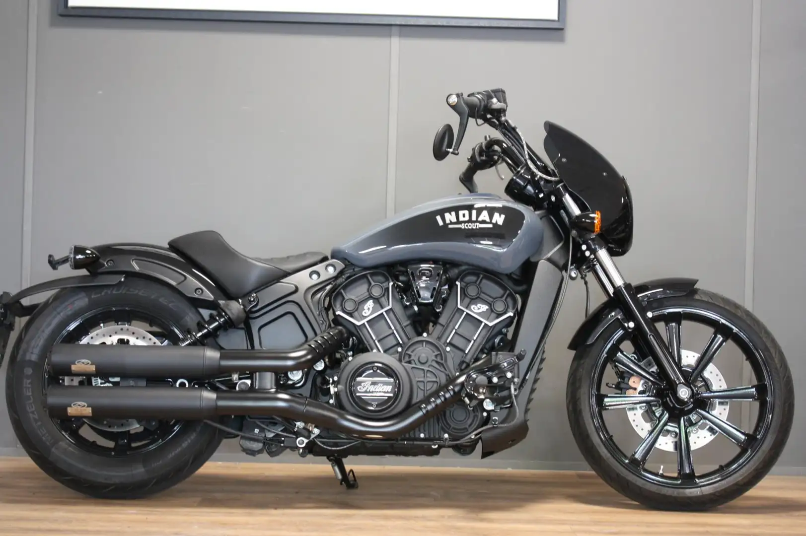 Indian Scout Chopper 69 Rogue , Inruil mogelijk , 24 maanden ga Gris - 2