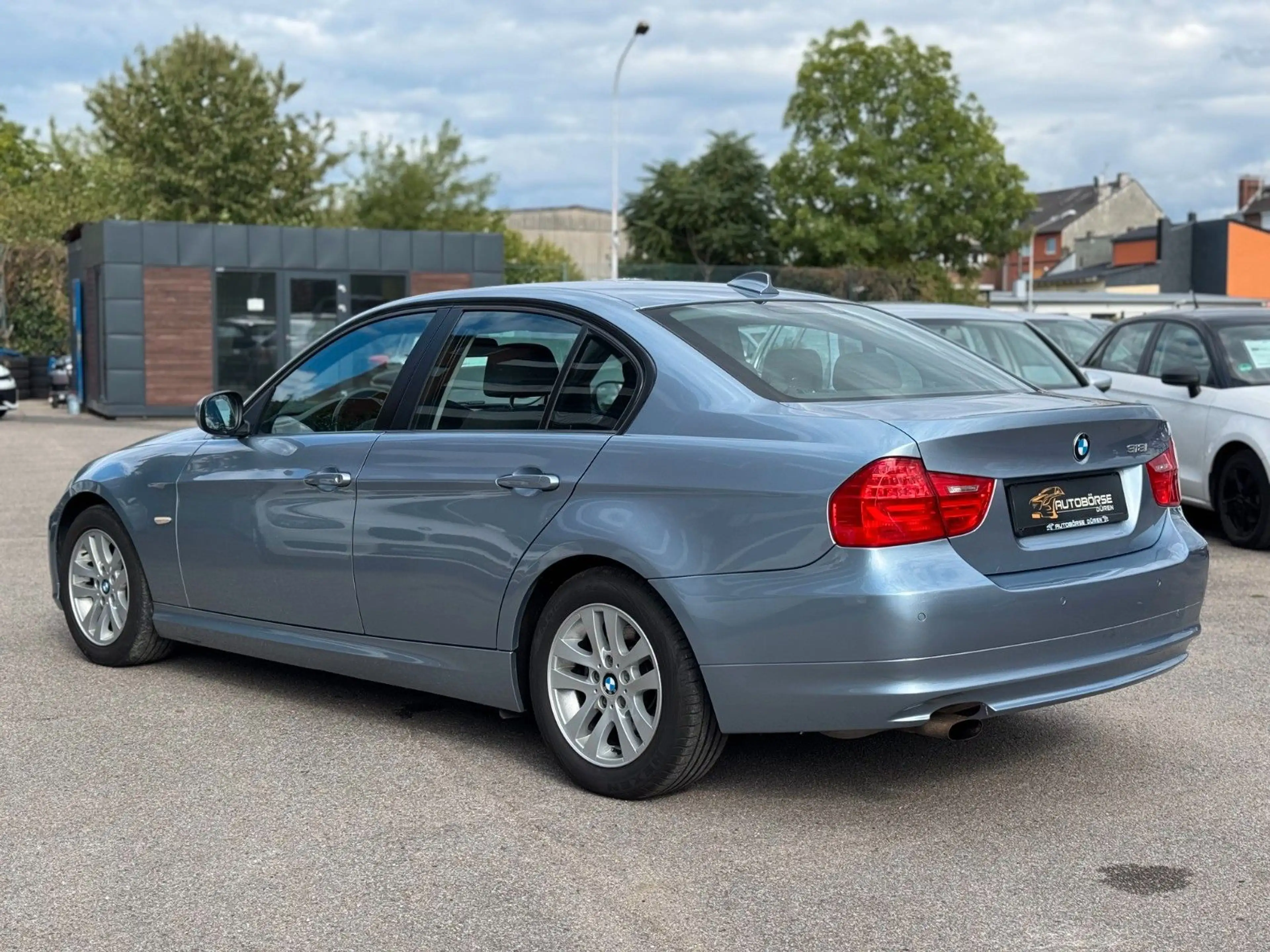 BMW 318 3 Limousine 318 i HU/PDC/SHZ/Xenon — photo 3