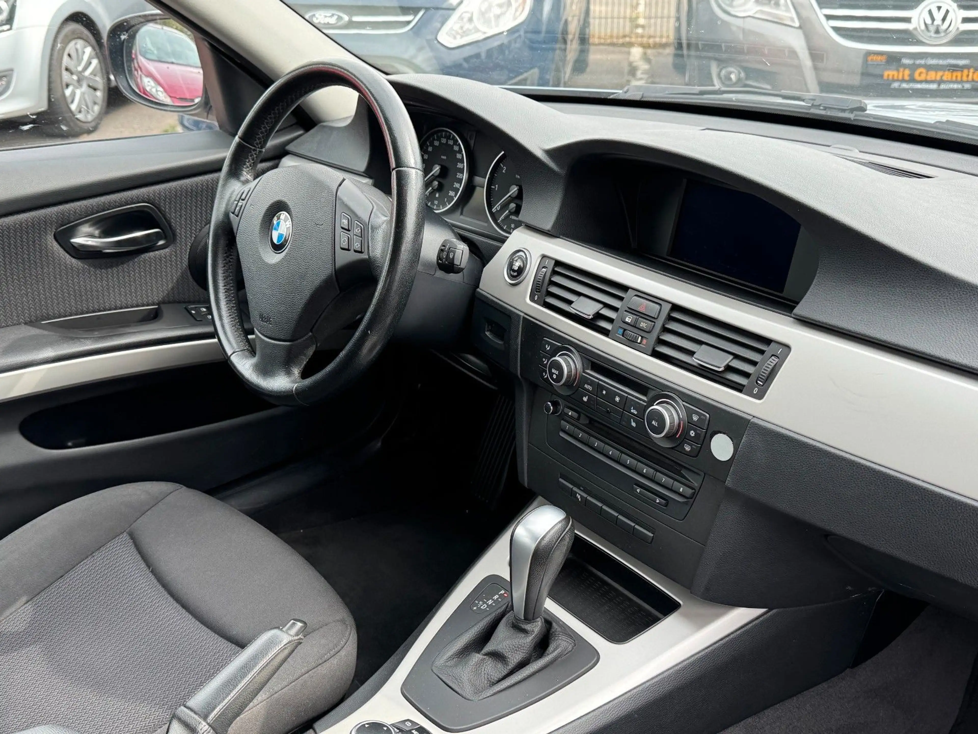 BMW 318 3 Limousine 318 i HU/PDC/SHZ/Xenon — photo 14