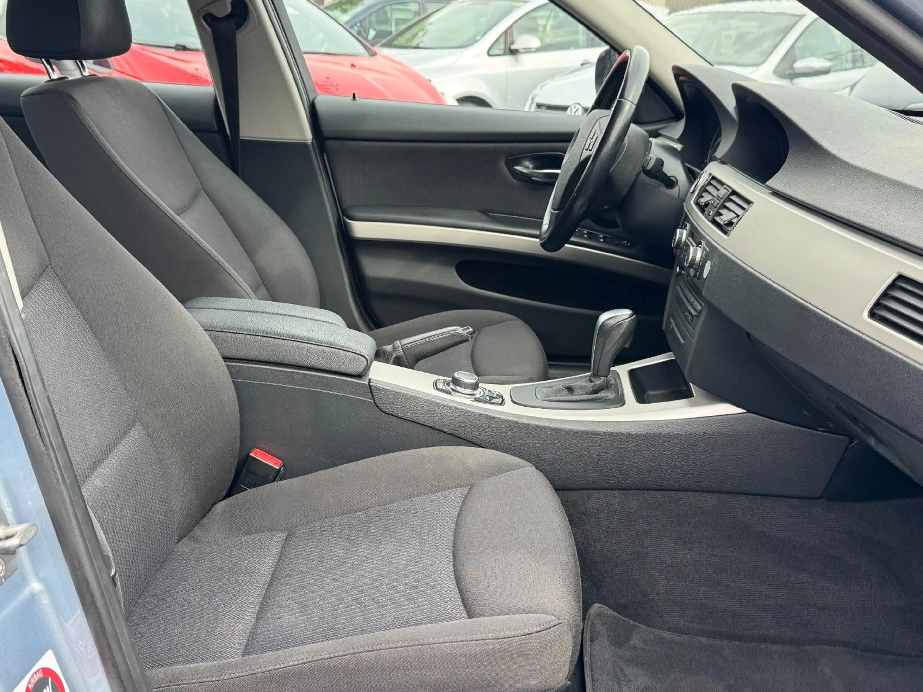 BMW 318 3 Limousine 318 i HU/PDC/SHZ/Xenon — photo 15
