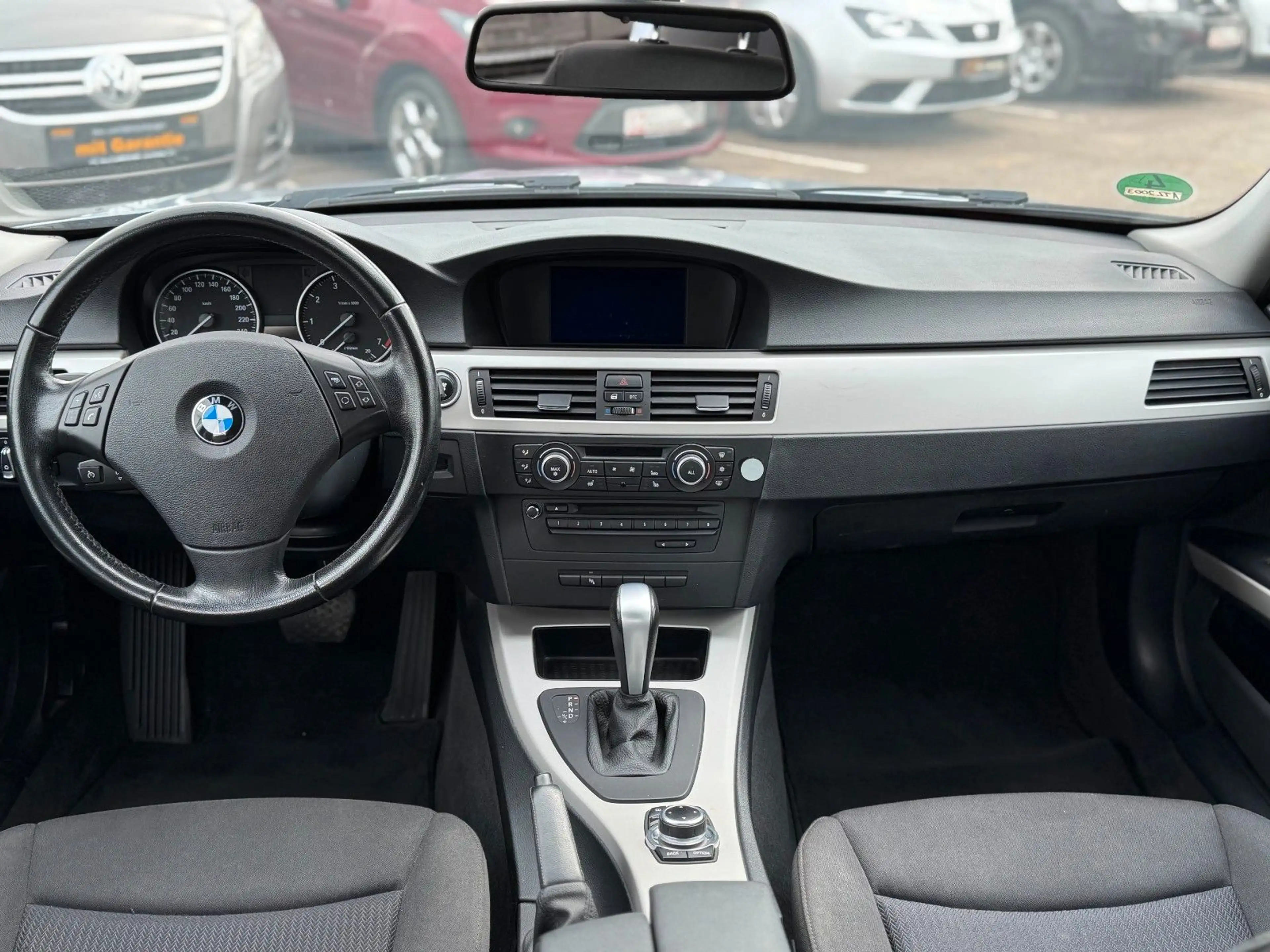 BMW 318 3 Limousine 318 i HU/PDC/SHZ/Xenon — photo 13