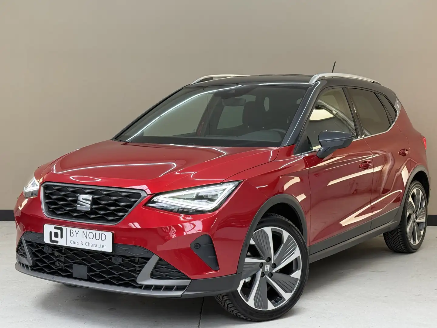 SEAT Arona 1.0 EcoTSI FR Anniversary, 115Pk, 2024, 1ste eigen Rot - 1