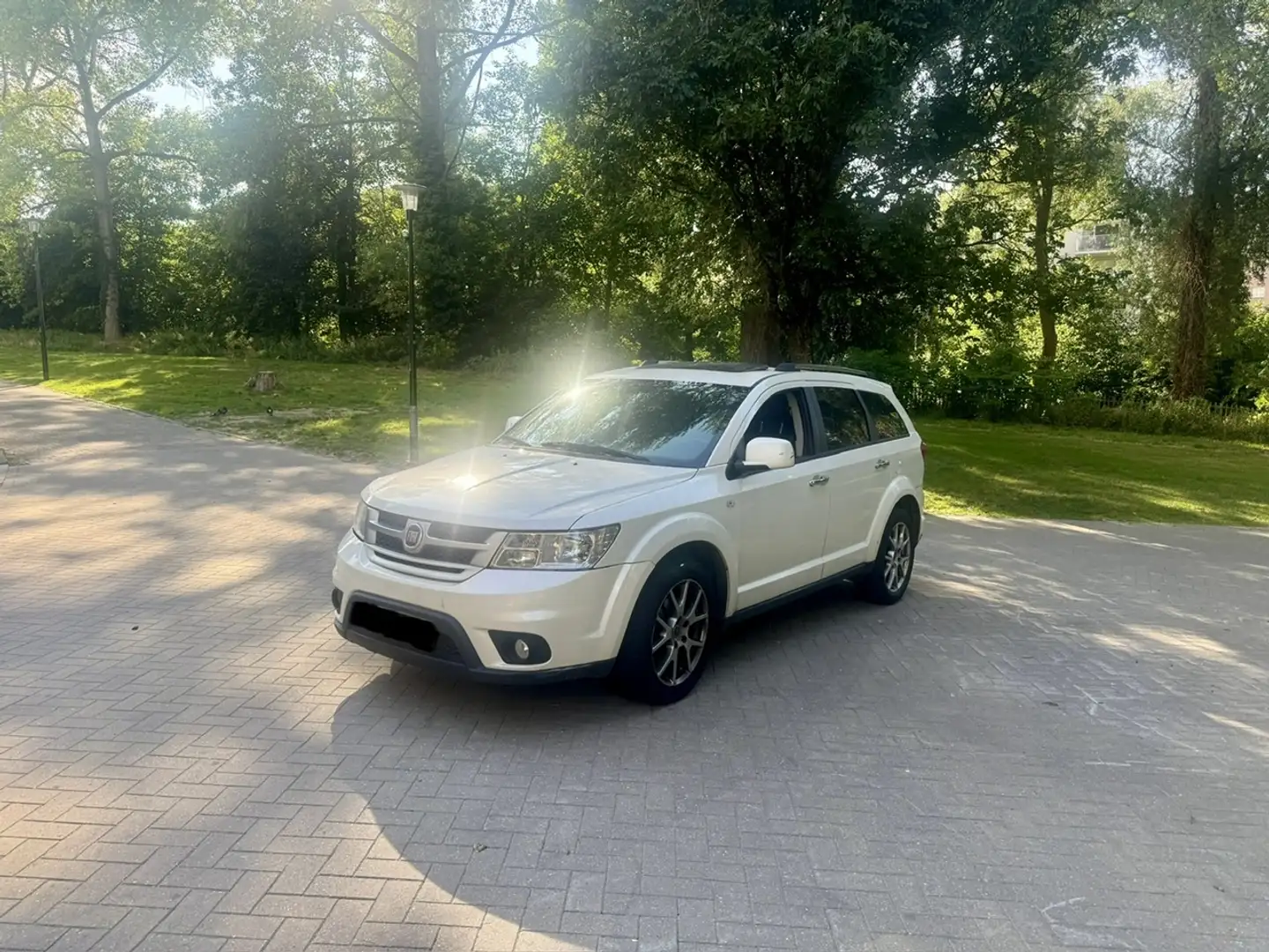 Fiat Freemont Freemont 2.0 MultiJet Lounge Wit - 1