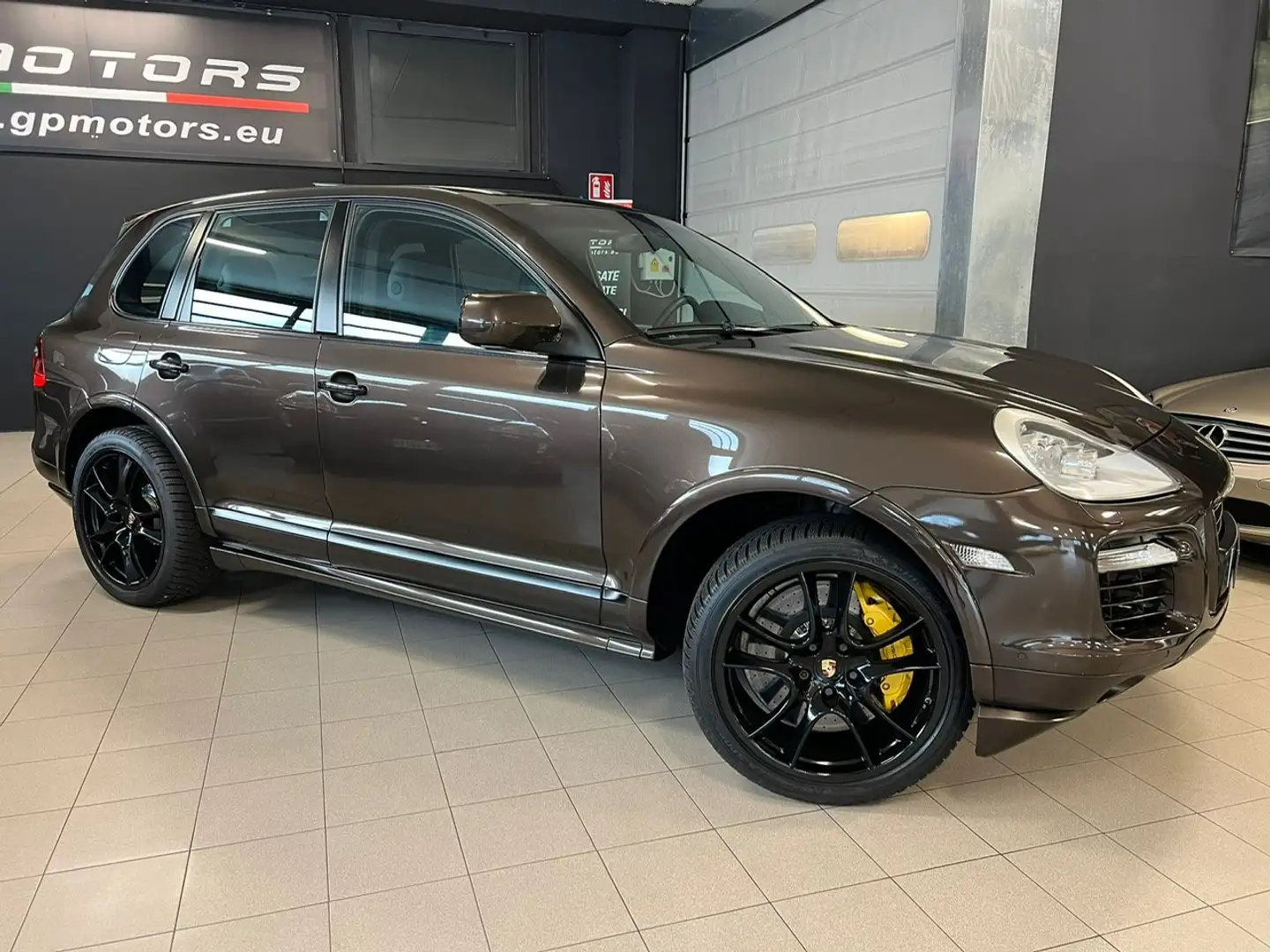 Porsche Cayenne 4.8 Turbo S 550CV  COLOR MACADAMIA ! FRENI CARBO ! Marrone - 2