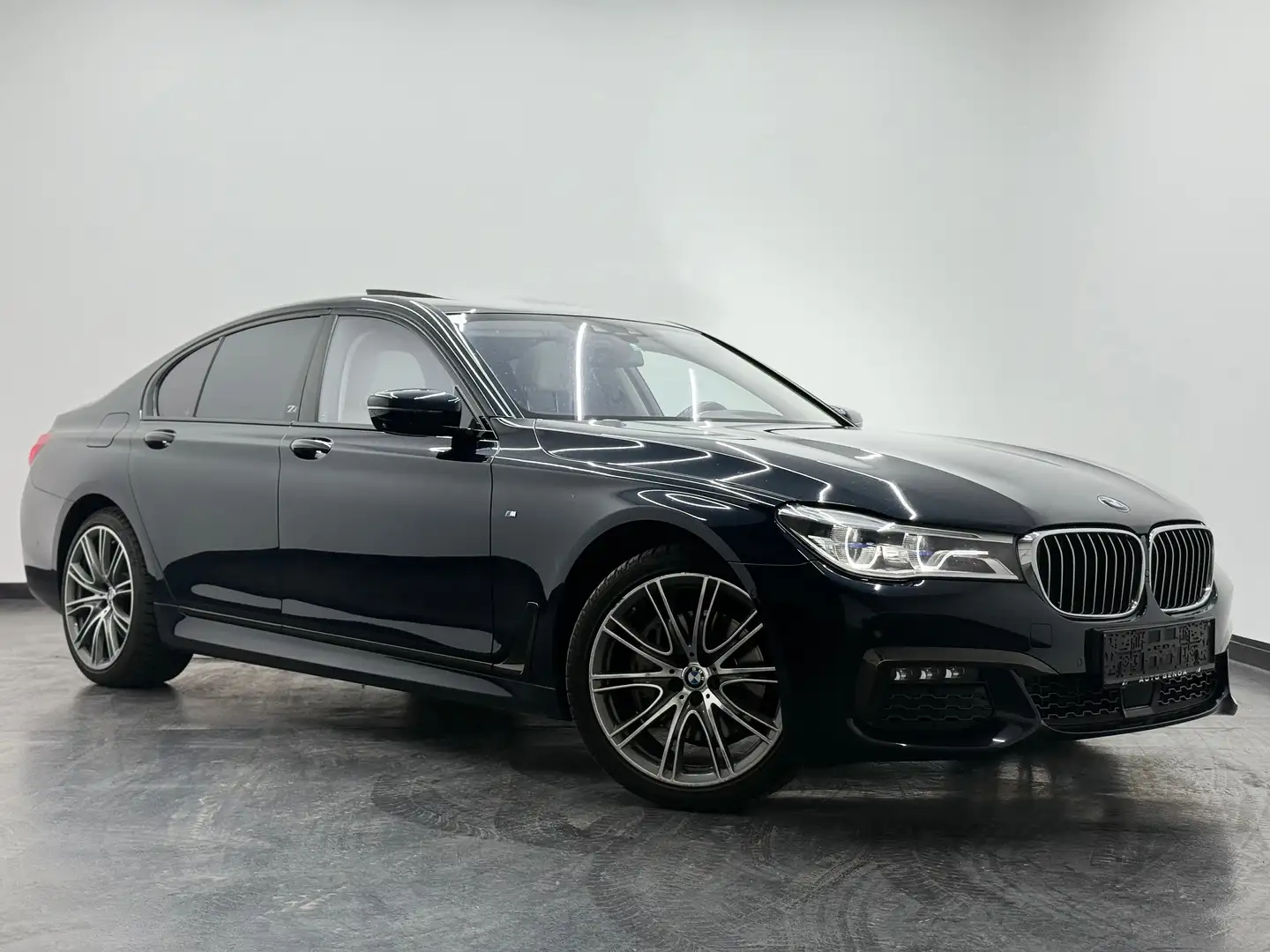 BMW 740 740d xDrive*40Jahre Jubiläum*MegaAusstattung* Grau - 1