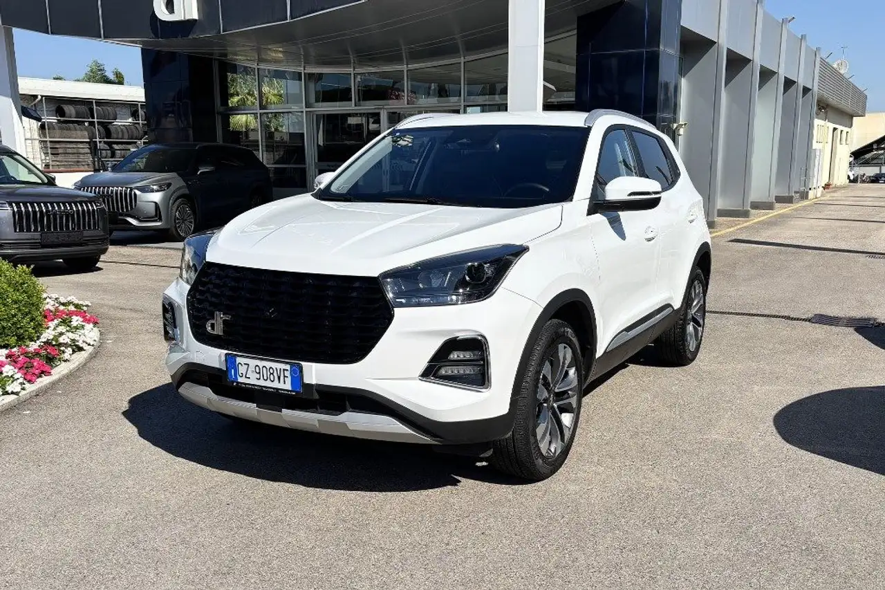 DR Automobiles DR5.0 2025