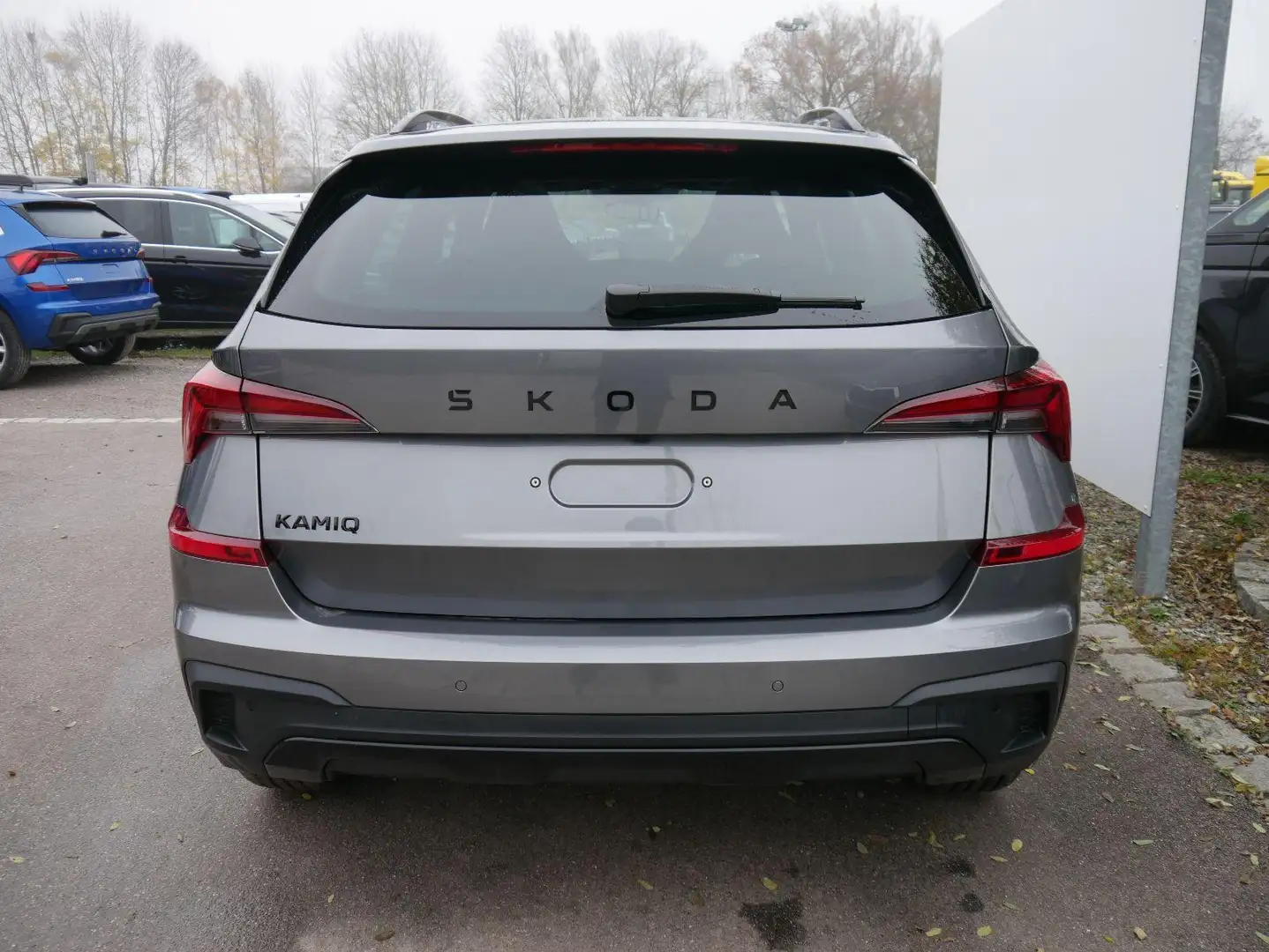 Skoda Kamiq Monte Carlo 1.5 TSI DSG*MATRIX-LED*SMARTLINK*PD... Grau - 2