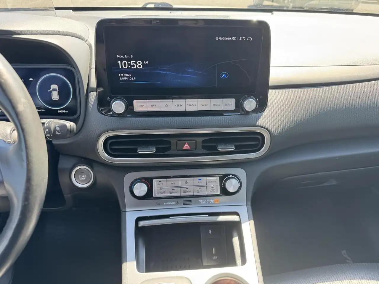Hyundai KONA снимка Hyundai KONA