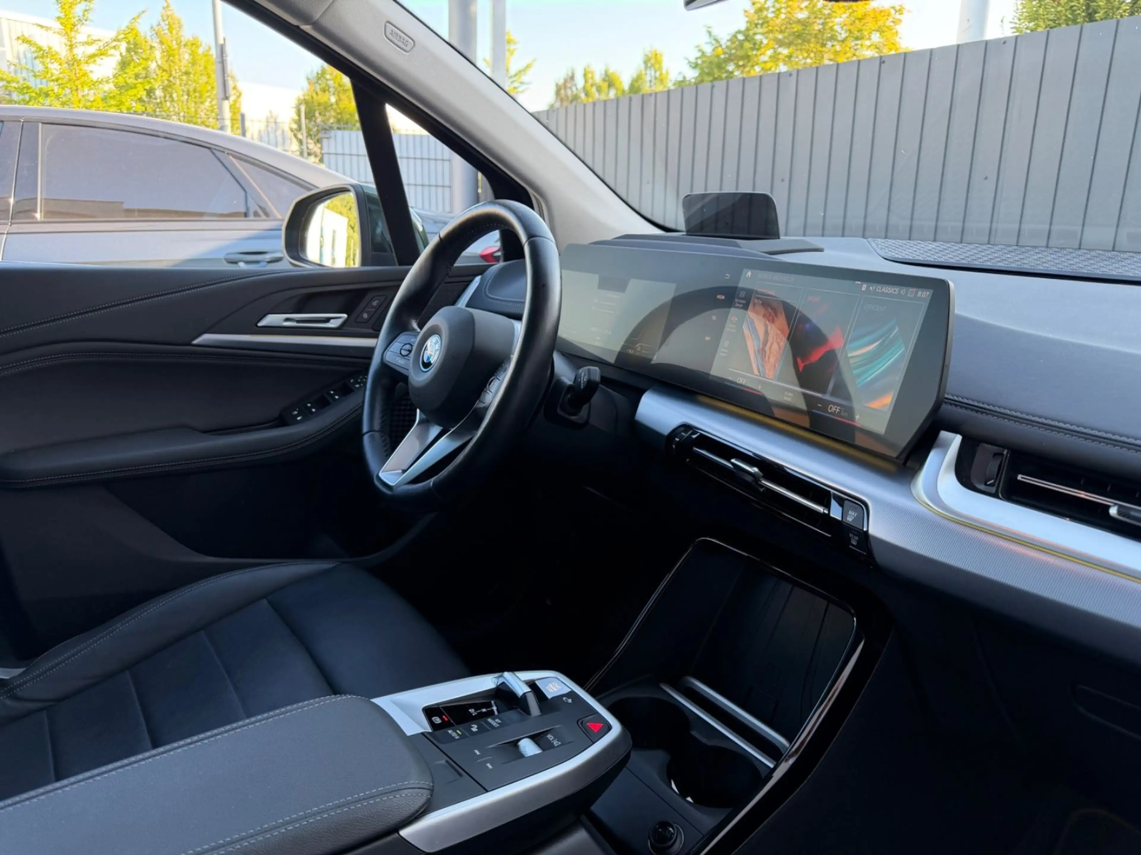 BMW 225 225e Active Tourer xDrive Pano*Leder*AHK*HuD — photo 9