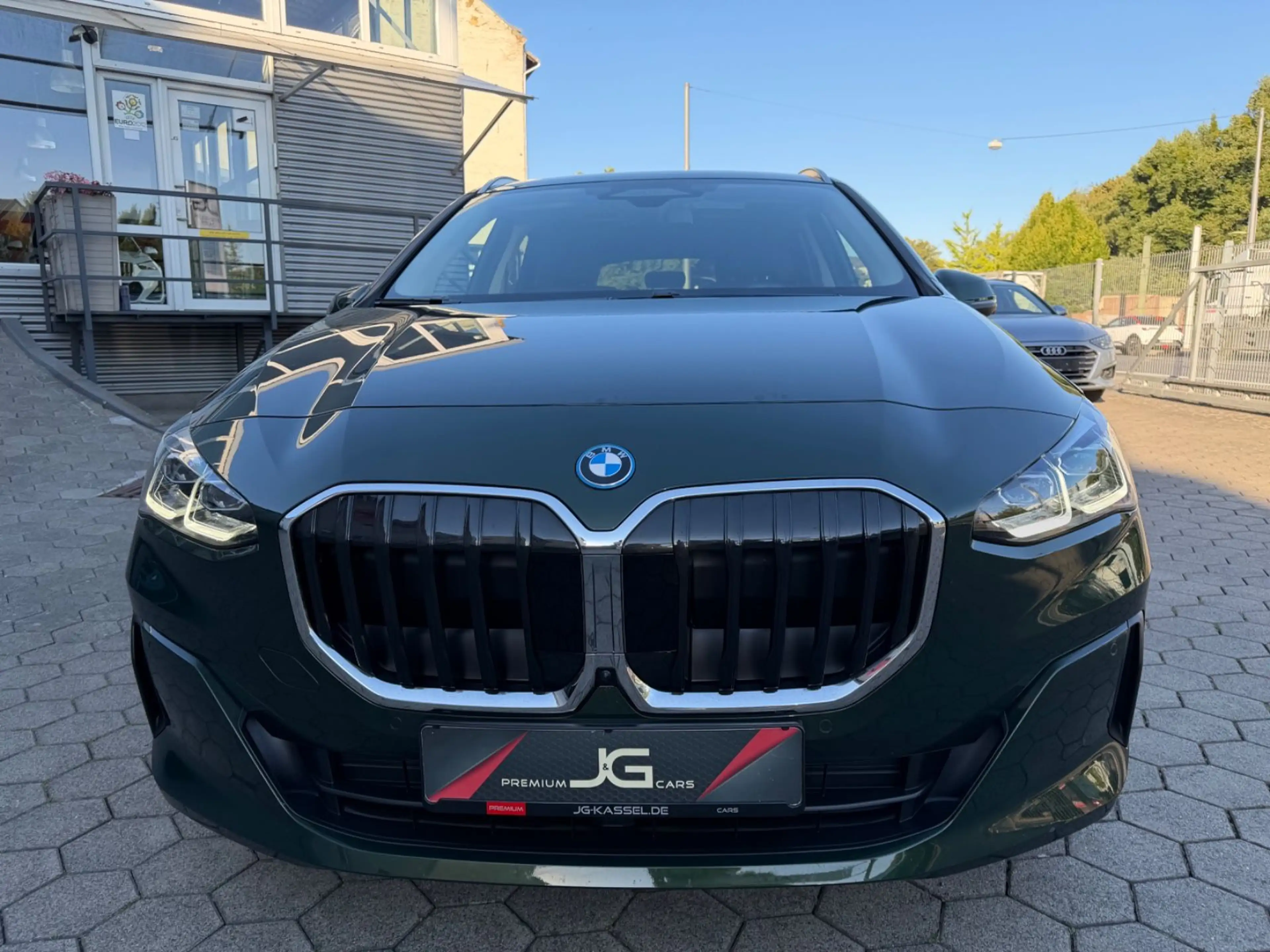 BMW 225 225e Active Tourer xDrive Pano*Leder*AHK*HuD — photo 6