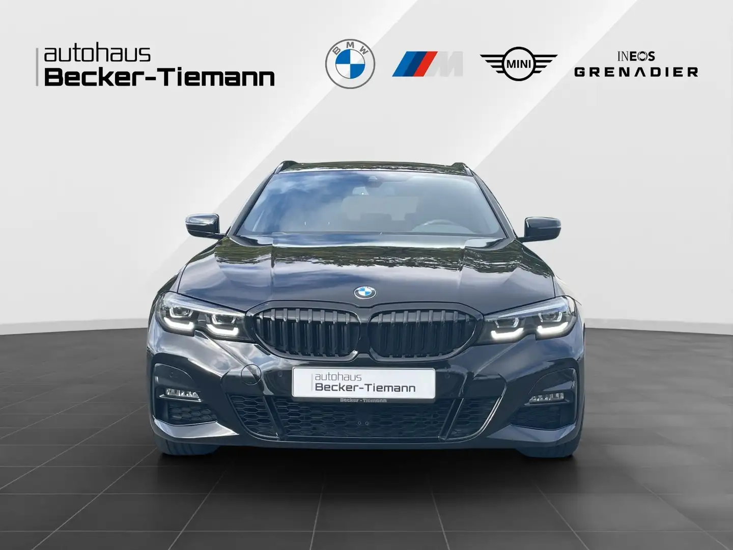 BMW 320 i Touring M Sport | AHK | Pano.Dach | M Sportbr. e Zwart - 2