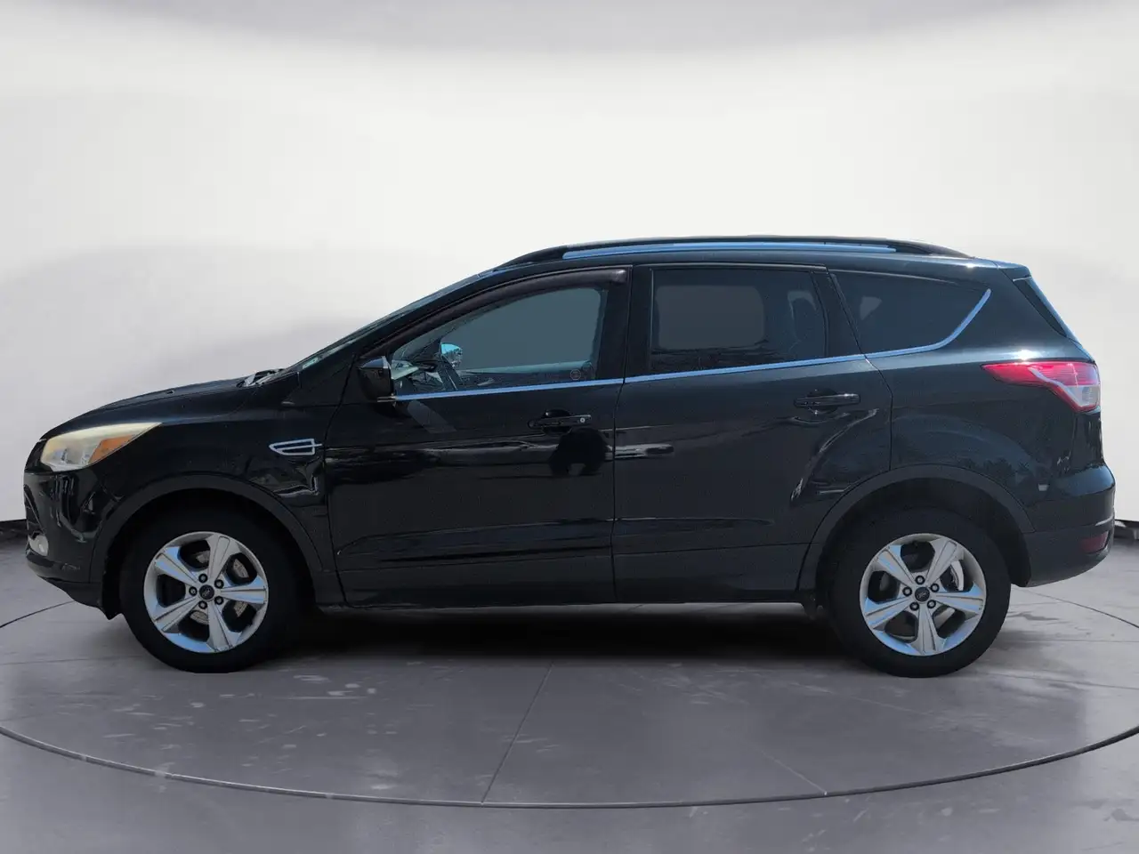 Ford Escape снимка Ford Escape