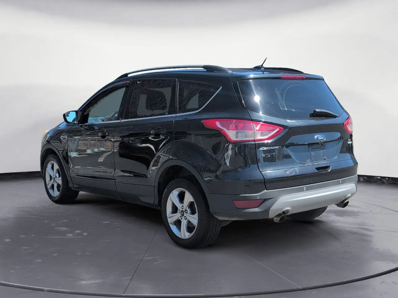 Ford Escape снимка Ford Escape