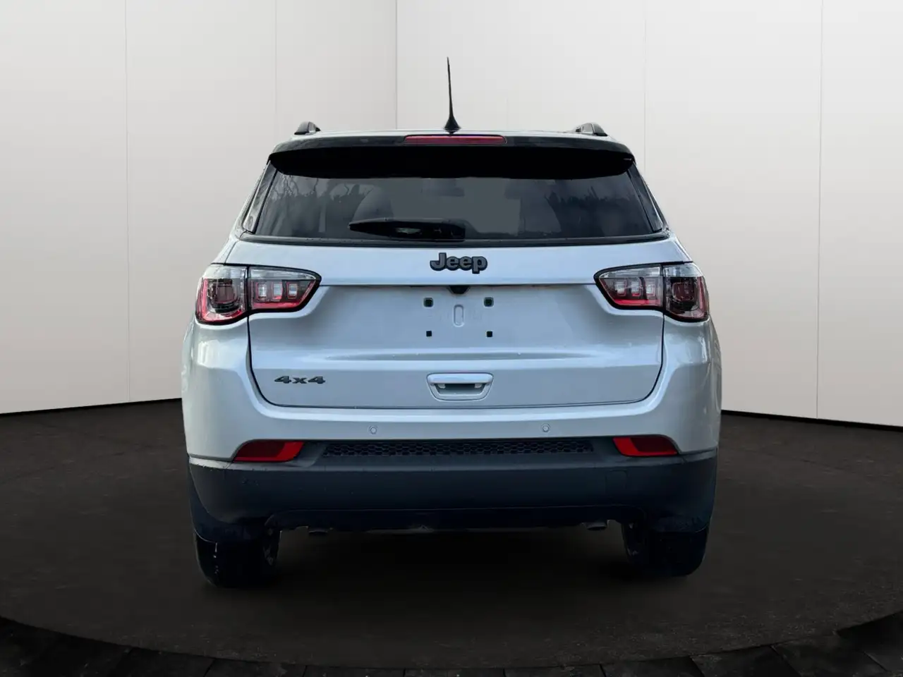 Jeep Compass снимка Jeep Compass