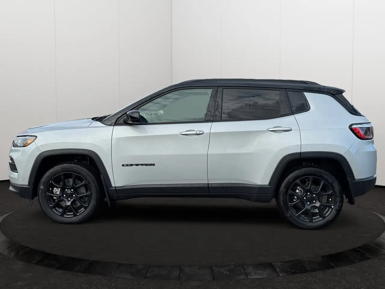 Jeep Compass снимка Jeep Compass