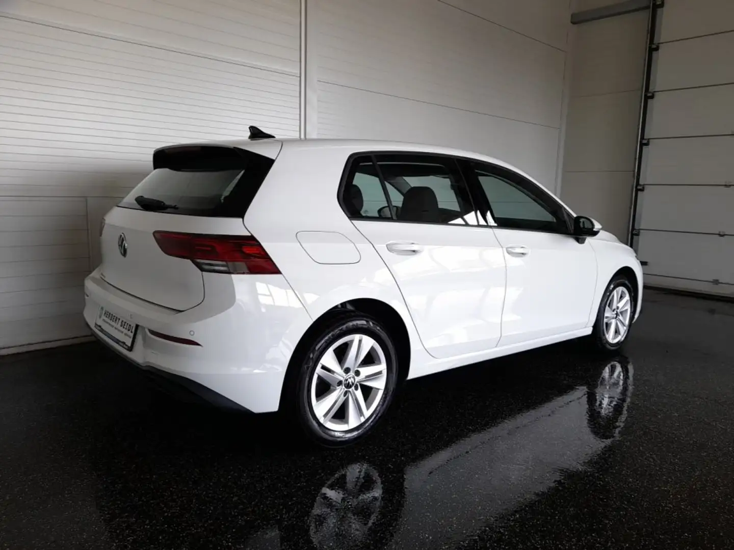 Volkswagen Golf VIII LIFE 2,0 TDI DSG *ALCANTARA SPORT MASSAGESITZ MIT MEMORY / VOLL-LED MIT FLA / VIRTUELL / NAVI / ACC / 3-ZONEN KLIMA* Weiß - 2