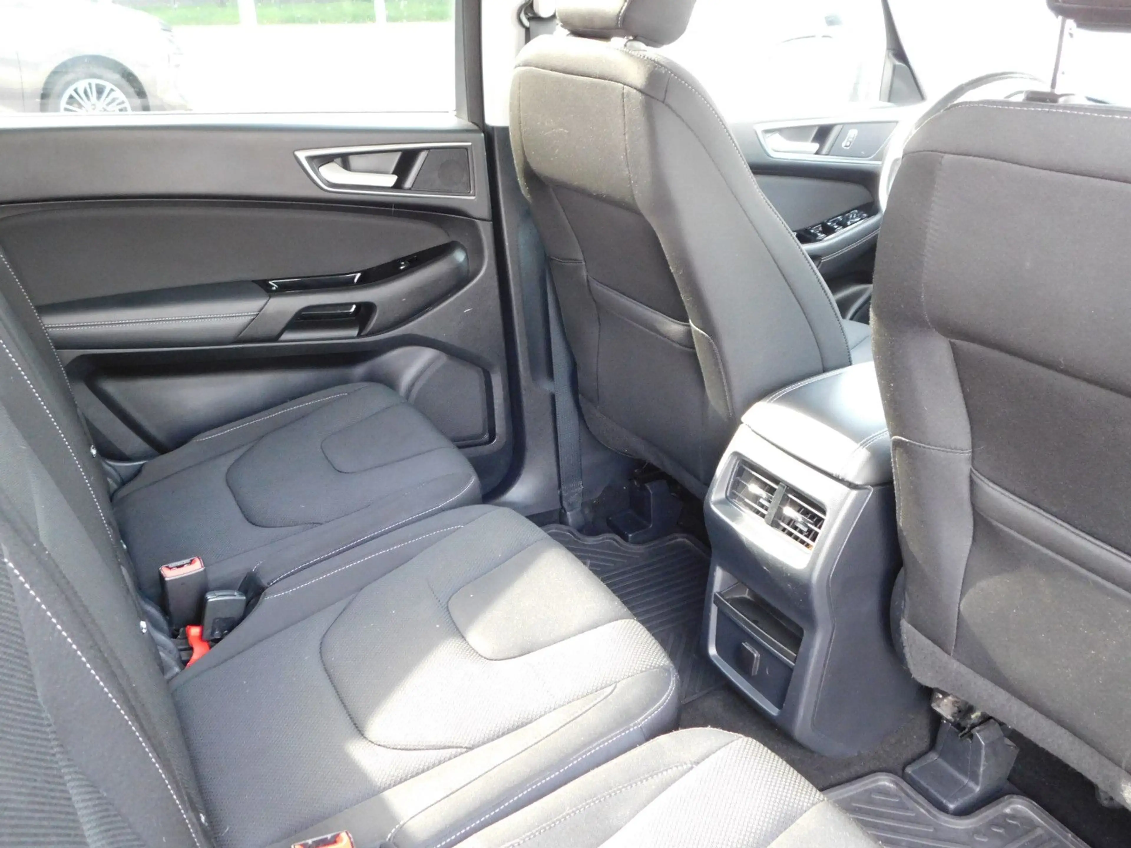 Ford S-Max S-MAX Titanium Automatik Scheckheft/1Hd — photo 10