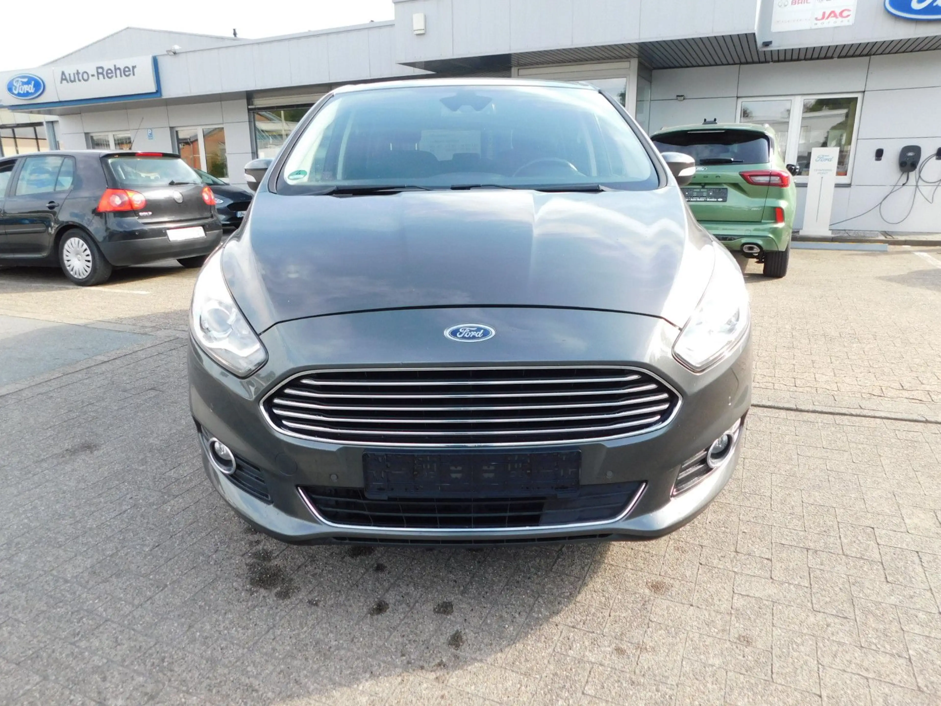 Ford S-Max S-MAX Titanium Automatik Scheckheft/1Hd — photo 15