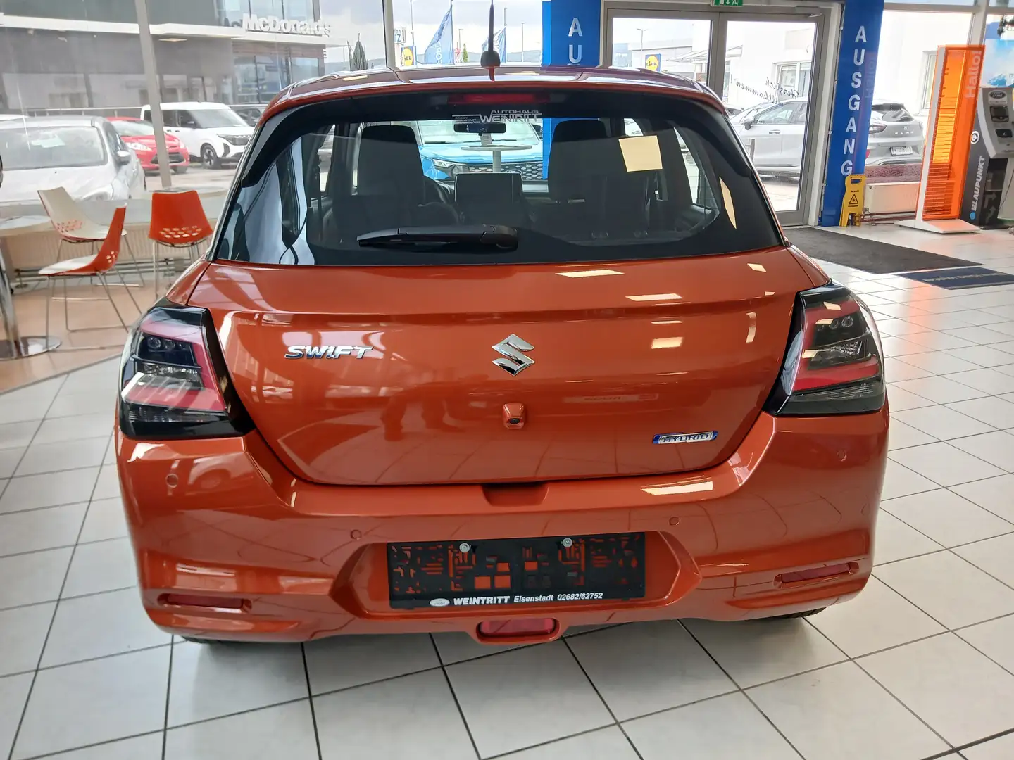 Suzuki Swift 1,2 Hybrid Clear  SNOWFOX AKTION Orange - 2