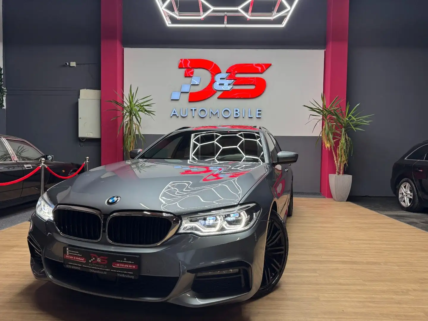 BMW 540 i xDrive MSport/NaviProf/SHZ/LED/Dr.Ass.Plus Blau - 1