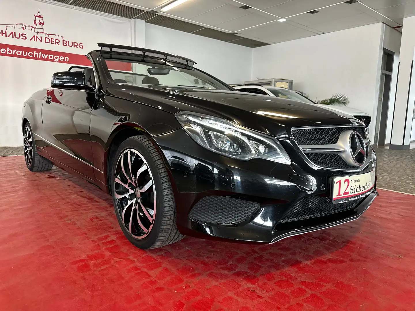 Mercedes-Benz E 220 d Cabrio *Tempoat + Navi + LED Schwarz - 1