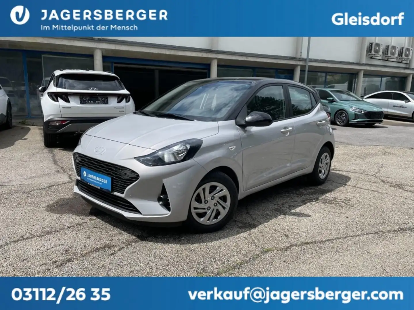 Hyundai i10 1,0 GO Schwarz - 1