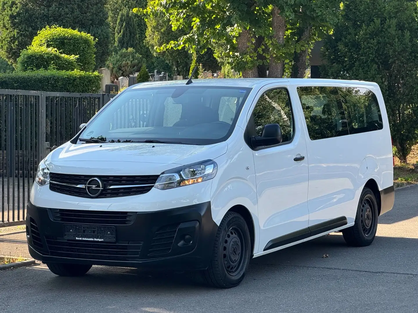 Opel Vivaro Kombi L3 /8-Sitzer/1-Hand/AHK/Navi/Euro6D Blanco - 1